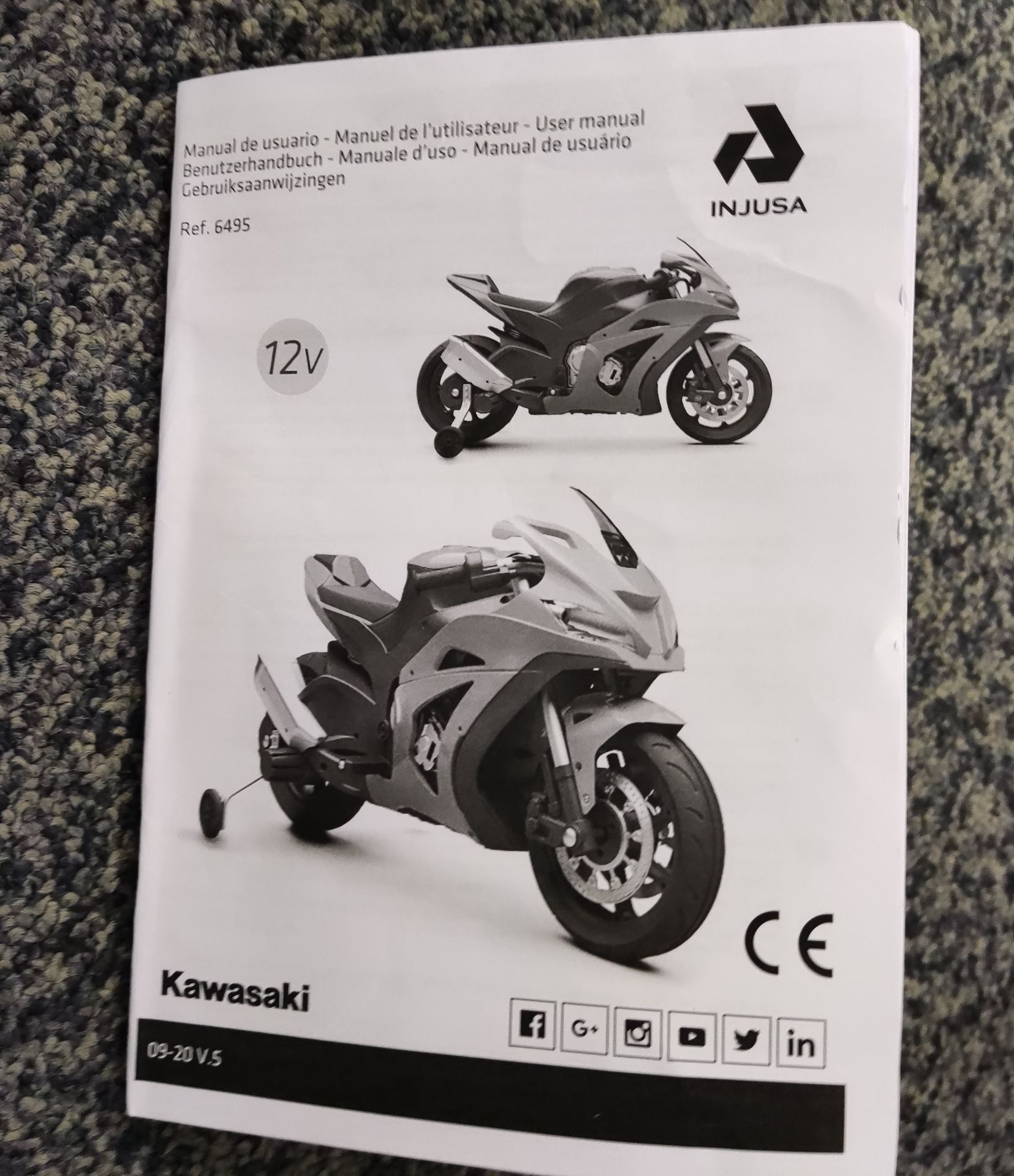 1 x Injusa Kids Electric Ride On Kawasaki ZX10 12V Motorcycle - 6495 - HTYS174 - CL987 - Location: - Image 23 of 24