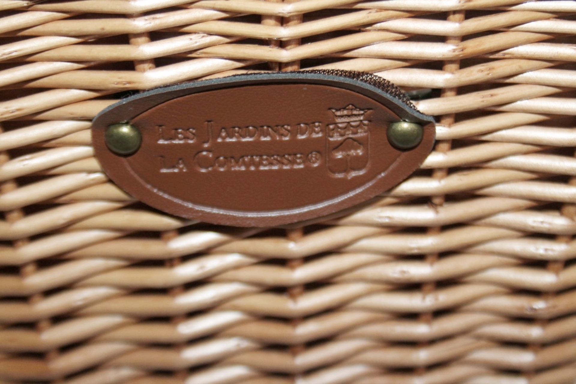 1 x LES JARDINS DE LA COMTESSE 'Concorde' Picnic Basket - New/Unused Stock - Ref: HAS416/FEB22/WH2/ - Image 9 of 20