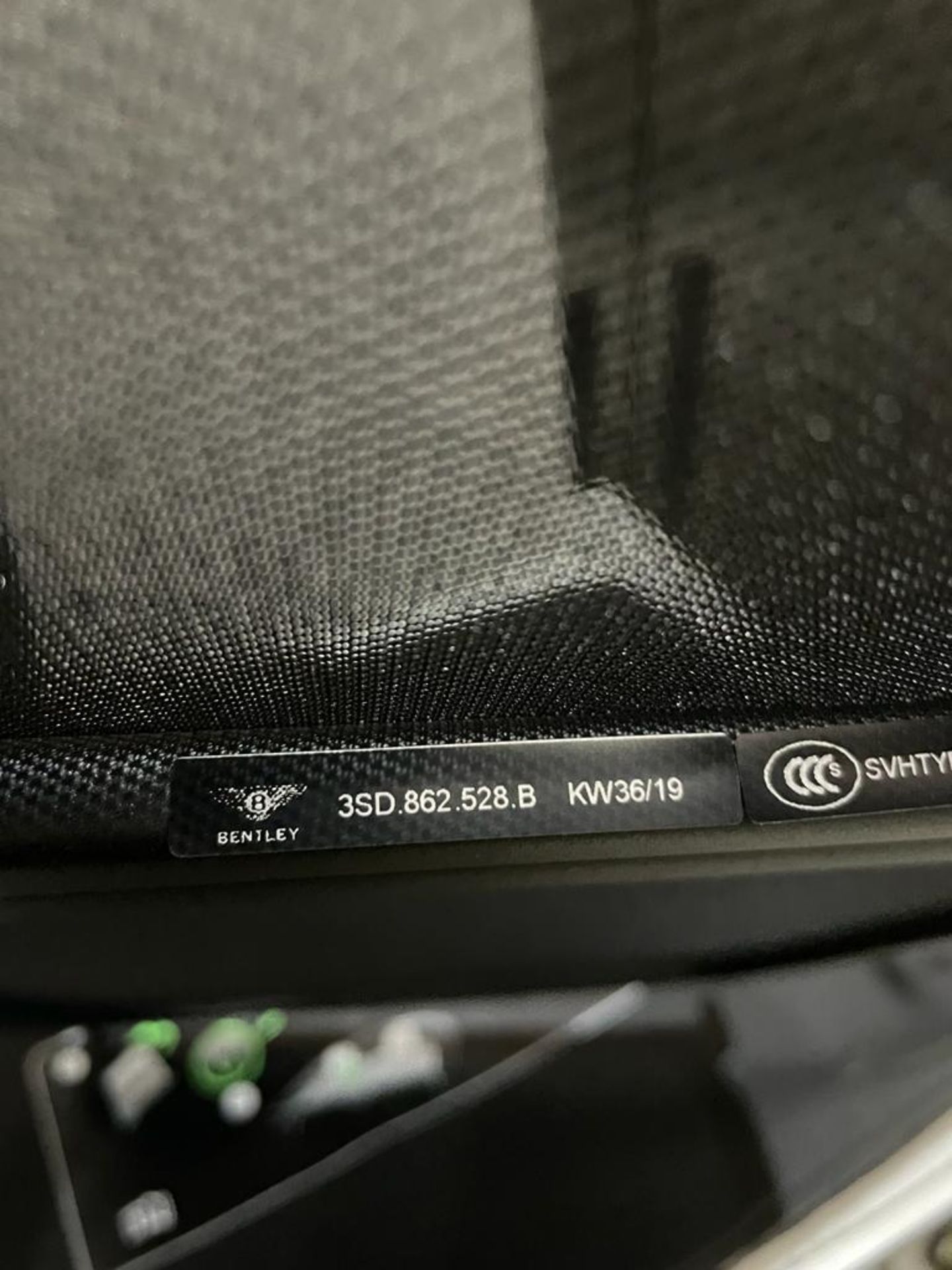 1 x BENTLEY Continental GTC Convertible Wind Deflector With Bag (3SD.862.528.B) - Original Price £ - Image 4 of 6