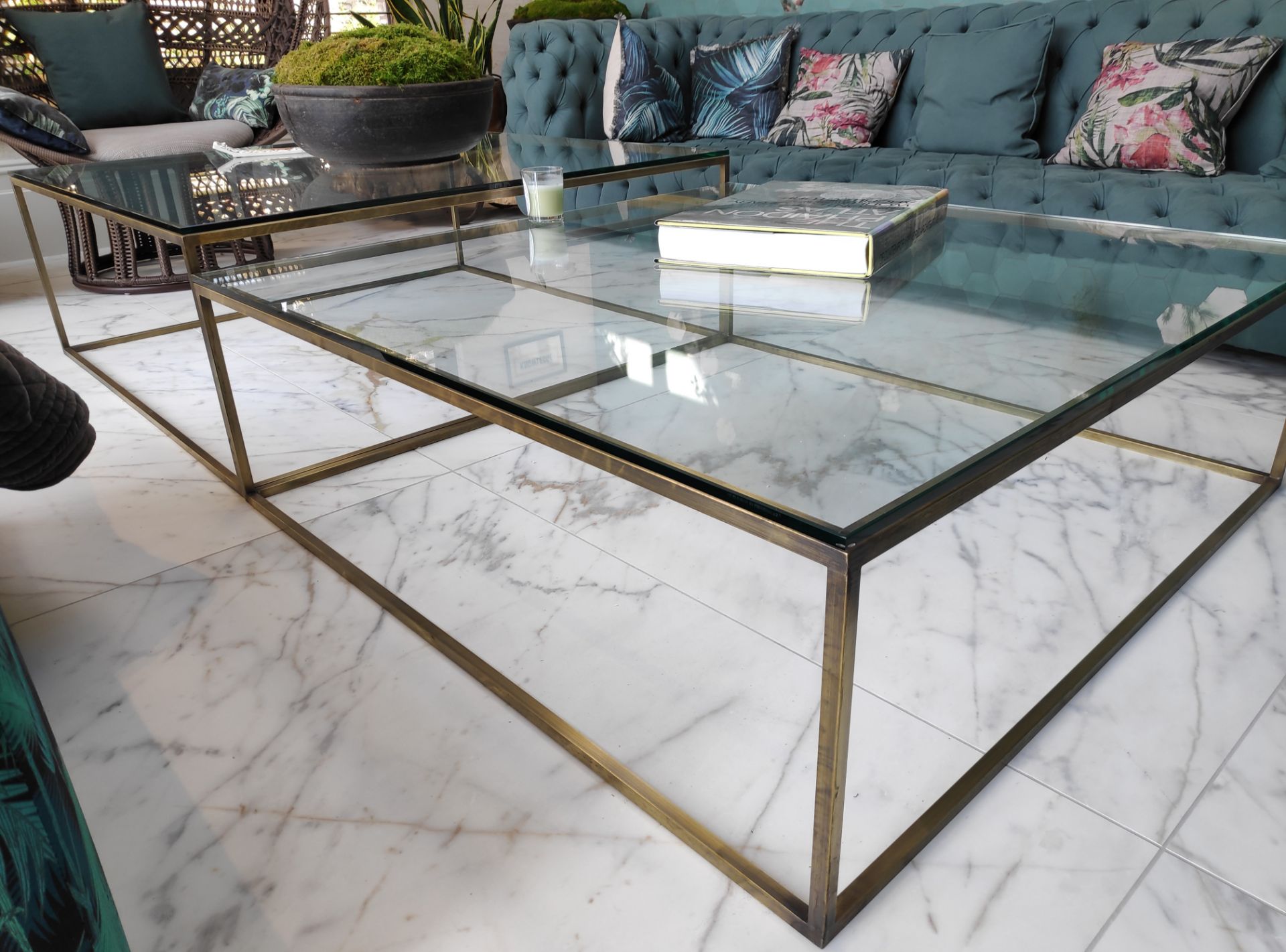 1 x Large 2-Tier Glass Coffee Table with Metal Frame - Dimensions: W240 x D120 x H45.5 cm - - Image 12 of 14