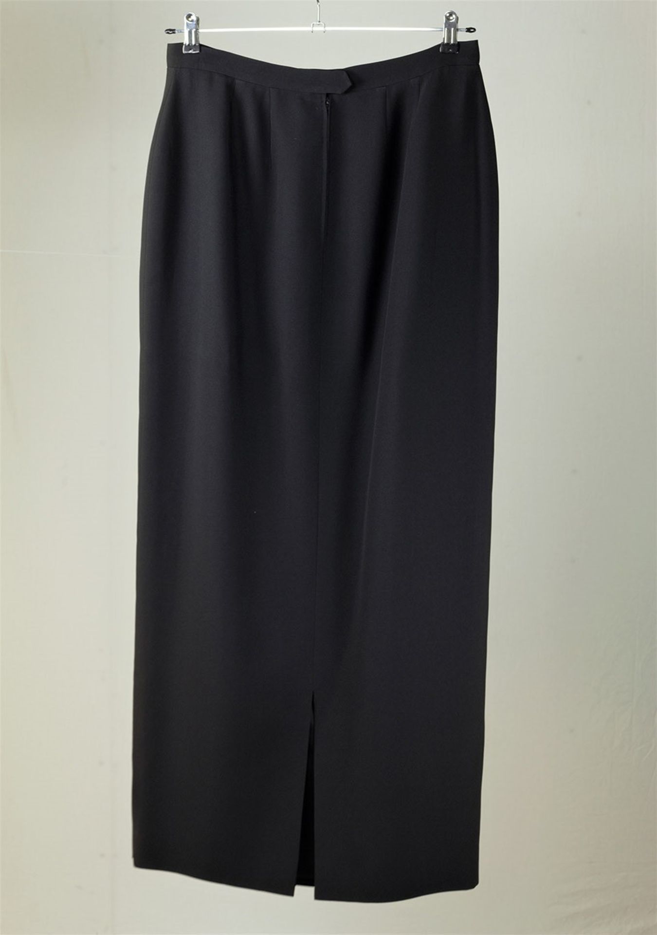 1 x Boutique Le Duc Black Maxi Pencil Skirt - From a High End Clothing Boutique In The
