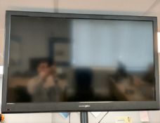 1 x Large Hanspree Flat Screen Television With Ceiling Mount - Ref: 1 x AC011 - Location: Site 1,