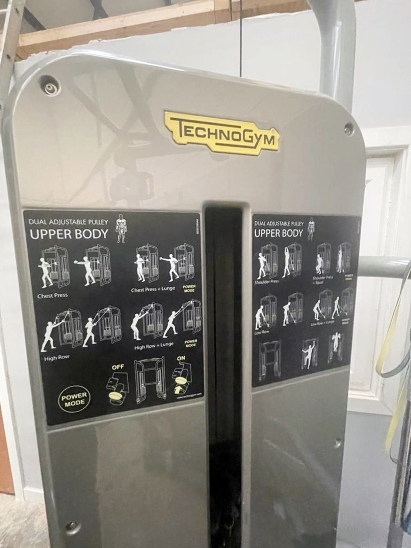 1 x Technogym Dual Adjustable Upper Body Pulley - Commercial Gym Machine - Location: Blackburn BB6 - Image 2 of 6