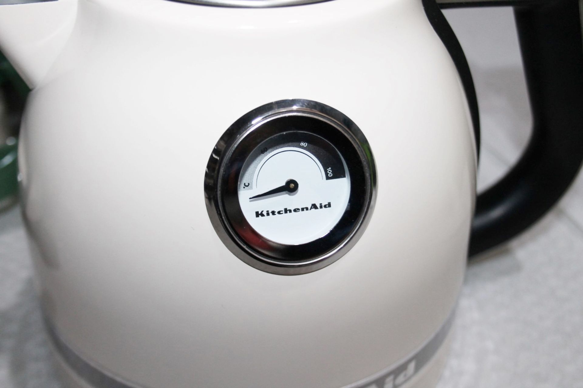 1 x KITCHENAID Artisan Dual Wall Kettle In A Pale Cream - Capacity 1.5L - Original Price £179.99 - - Image 4 of 11