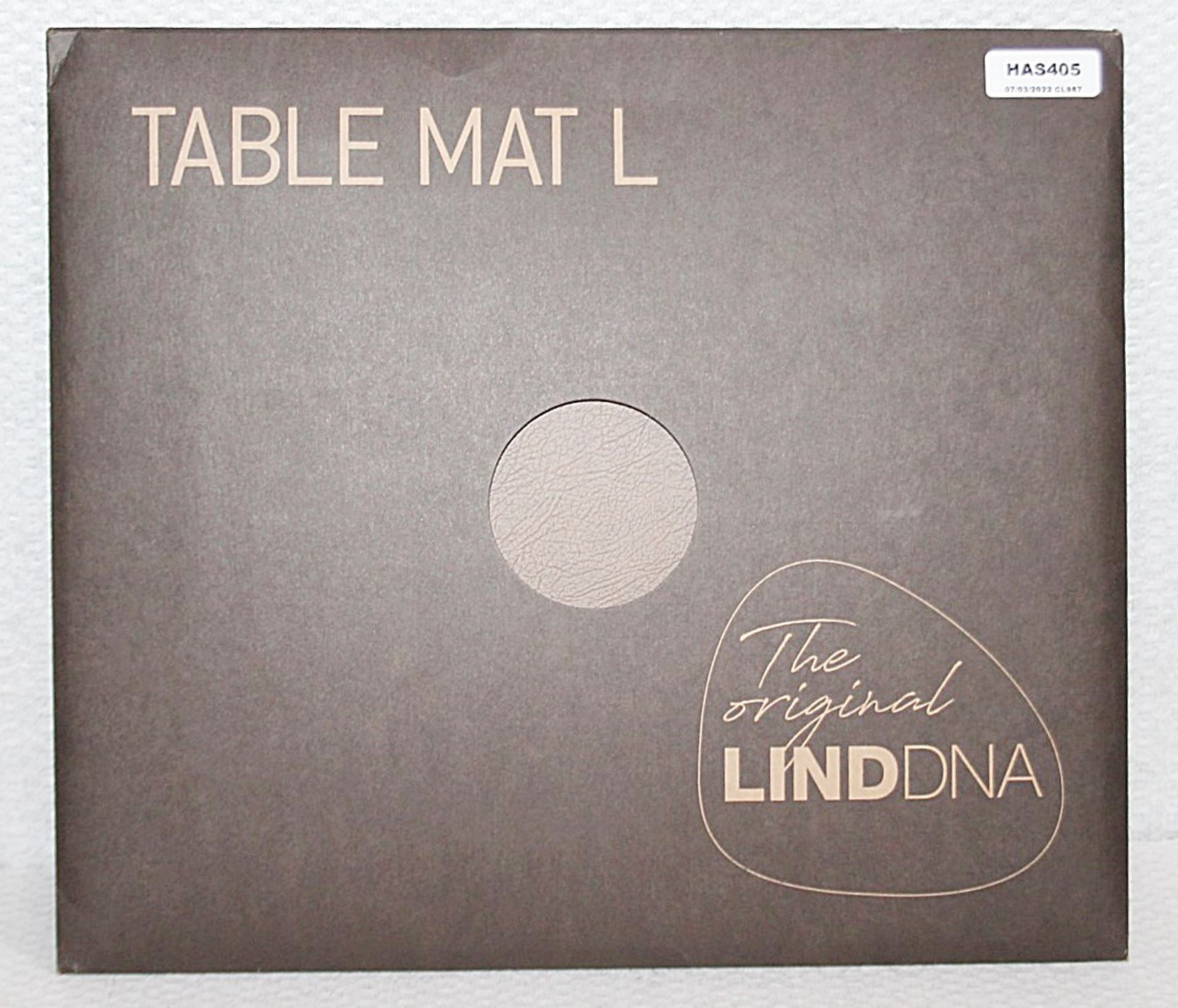Set Of 4 x LINDDNA 'CLOUD' Recycled Leather Double-sided Placemats In Black & Brown - RRP £109.00 - Image 6 of 9