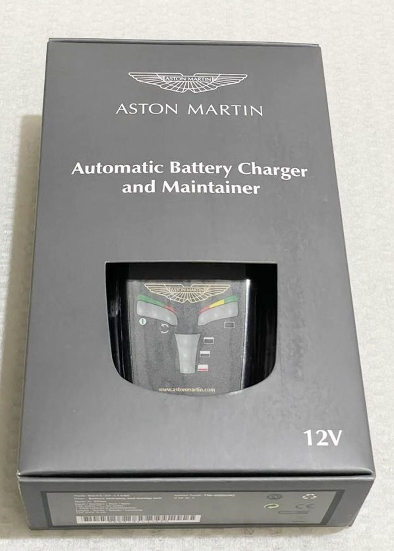 1 x Genuine Aston Martin 12v Automatic Battery Charger & Maintainer - Model : TM-292(uk) -