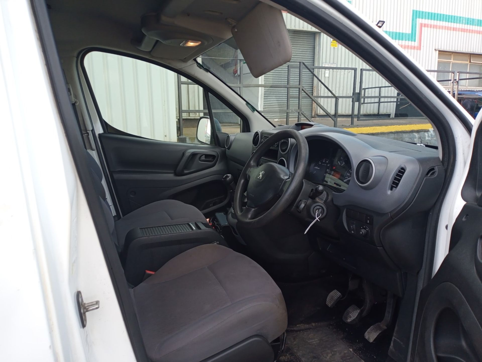 2016 Peugeot Partner L1 850 S 1.6 HDI 5 Door Van - Image 12 of 13
