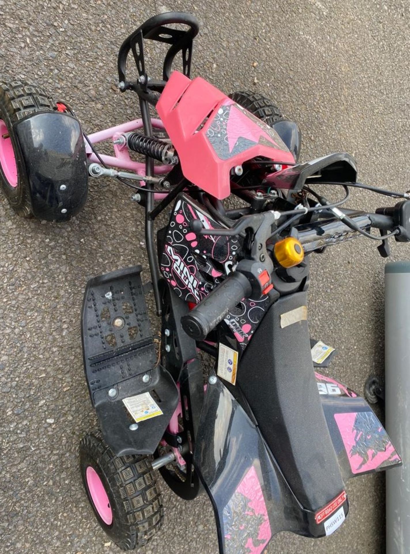 1 x Mini Quad Bike With Petrol Engine - Pink Colour - Image 4 of 4