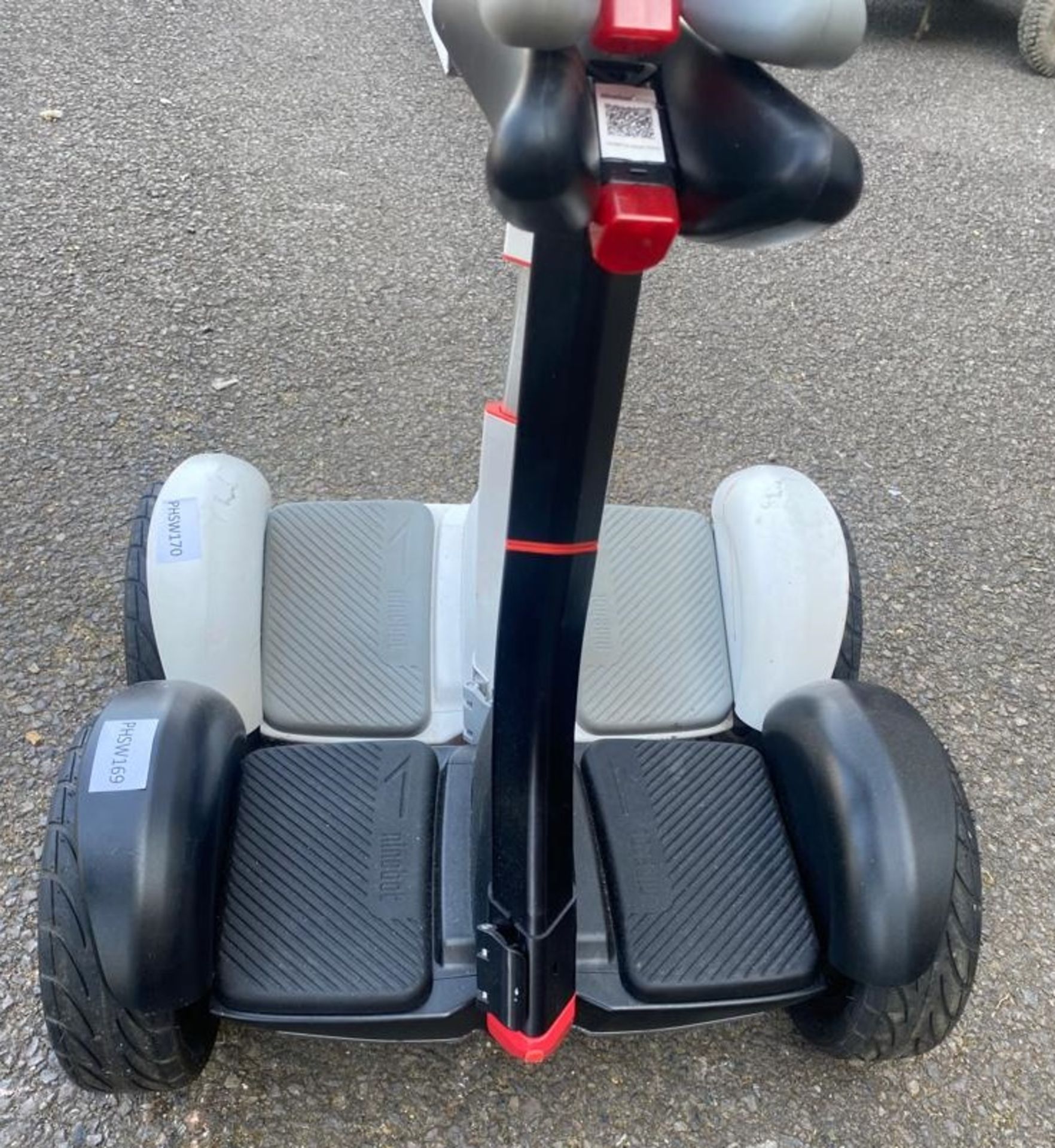 1 x Ninebot Segway Children's Balance Scooter - Colour: White