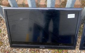 1 x Samsung 26 Inch Smart TV - Model UE26EH4500