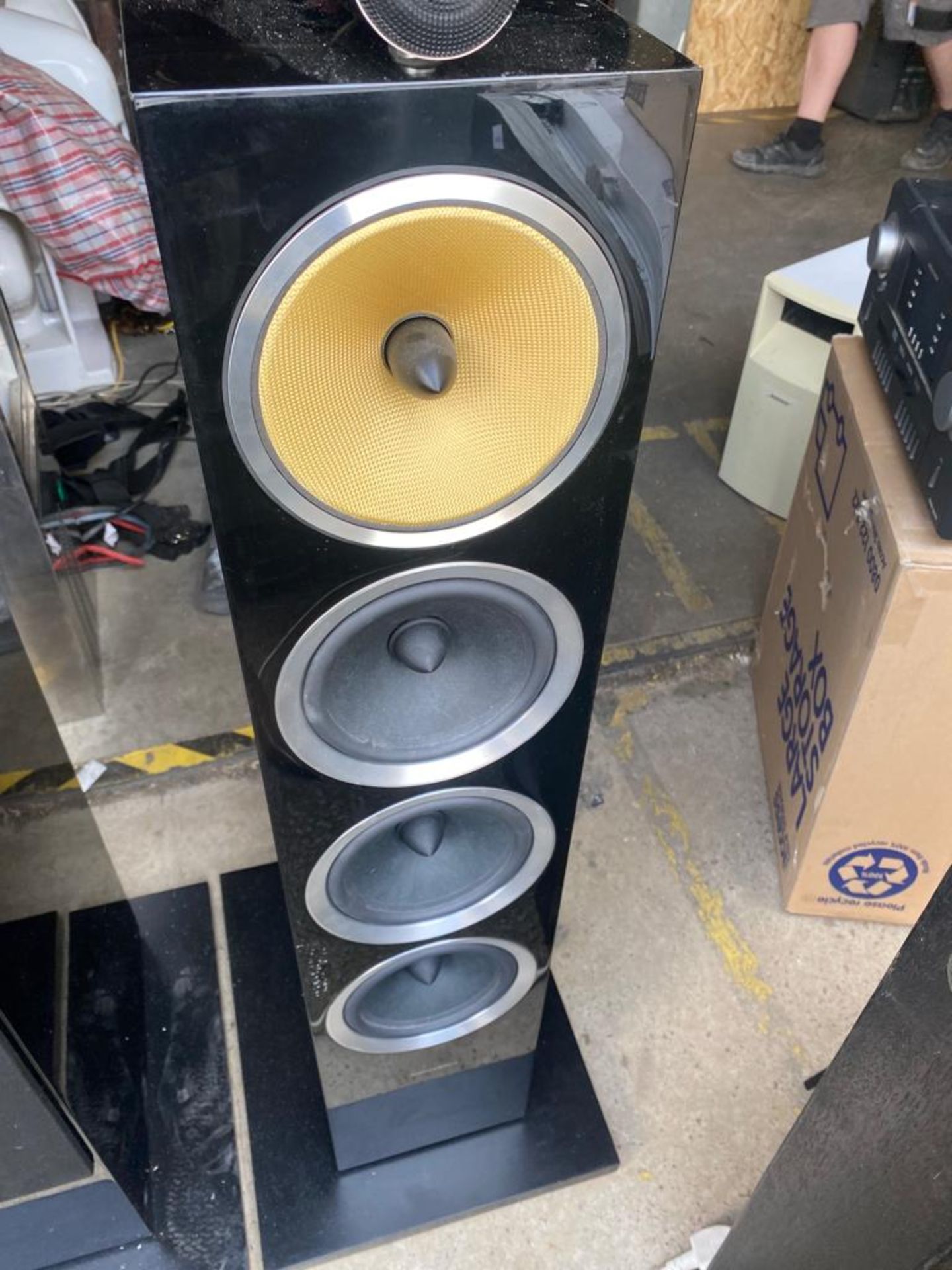 2 x Bowers & Wilkins CM10S2 Floorstanding Loudspeakers - Image 2 of 3