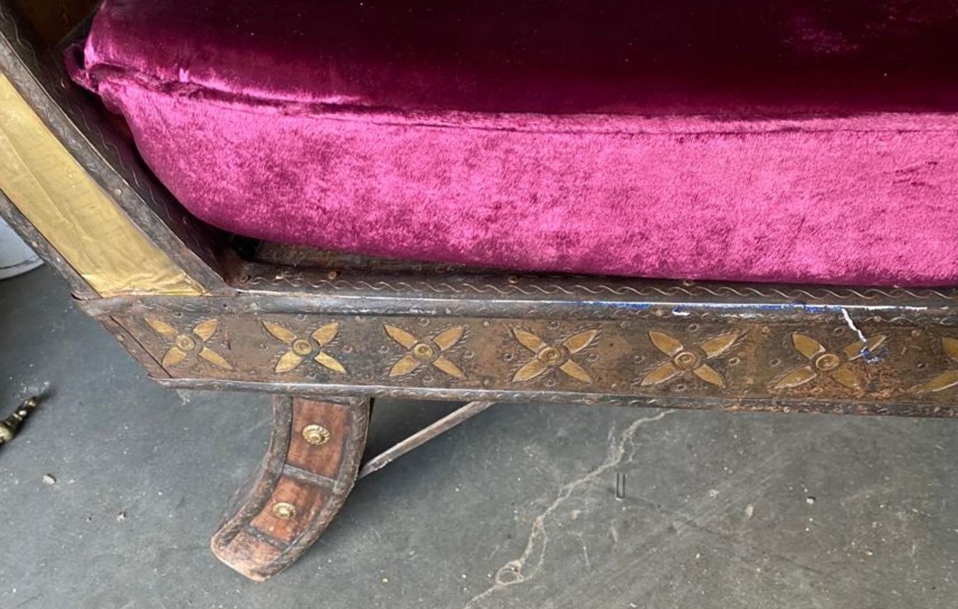 1 x Medieval Style Double Ended Seating Bench With Metal Bound Braces and Crimson Fabric Cushion - Image 3 of 4