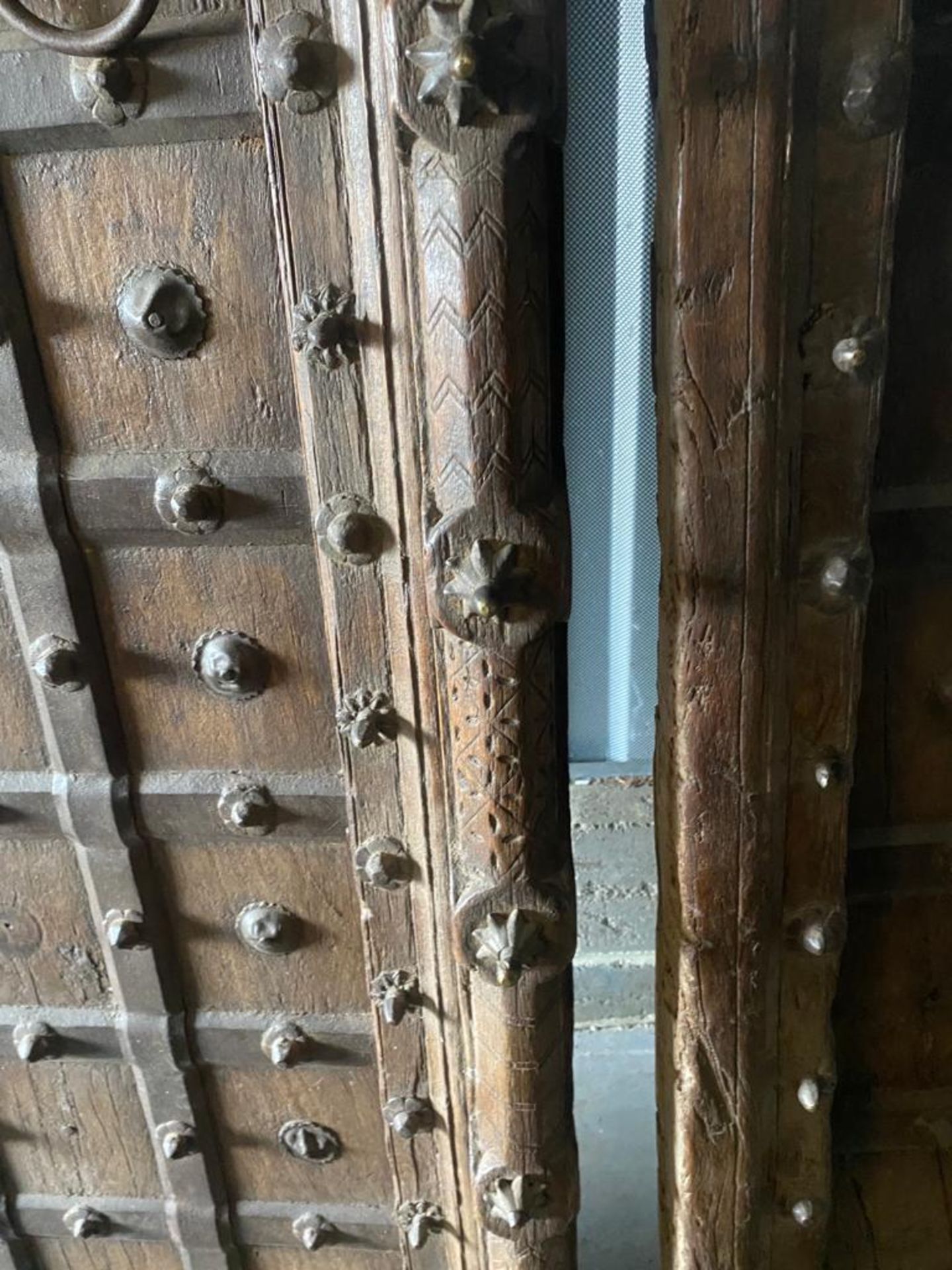 1 x Pair of Medieval Style Church Doors - Solid Oak With Ironwork - Image 7 of 7