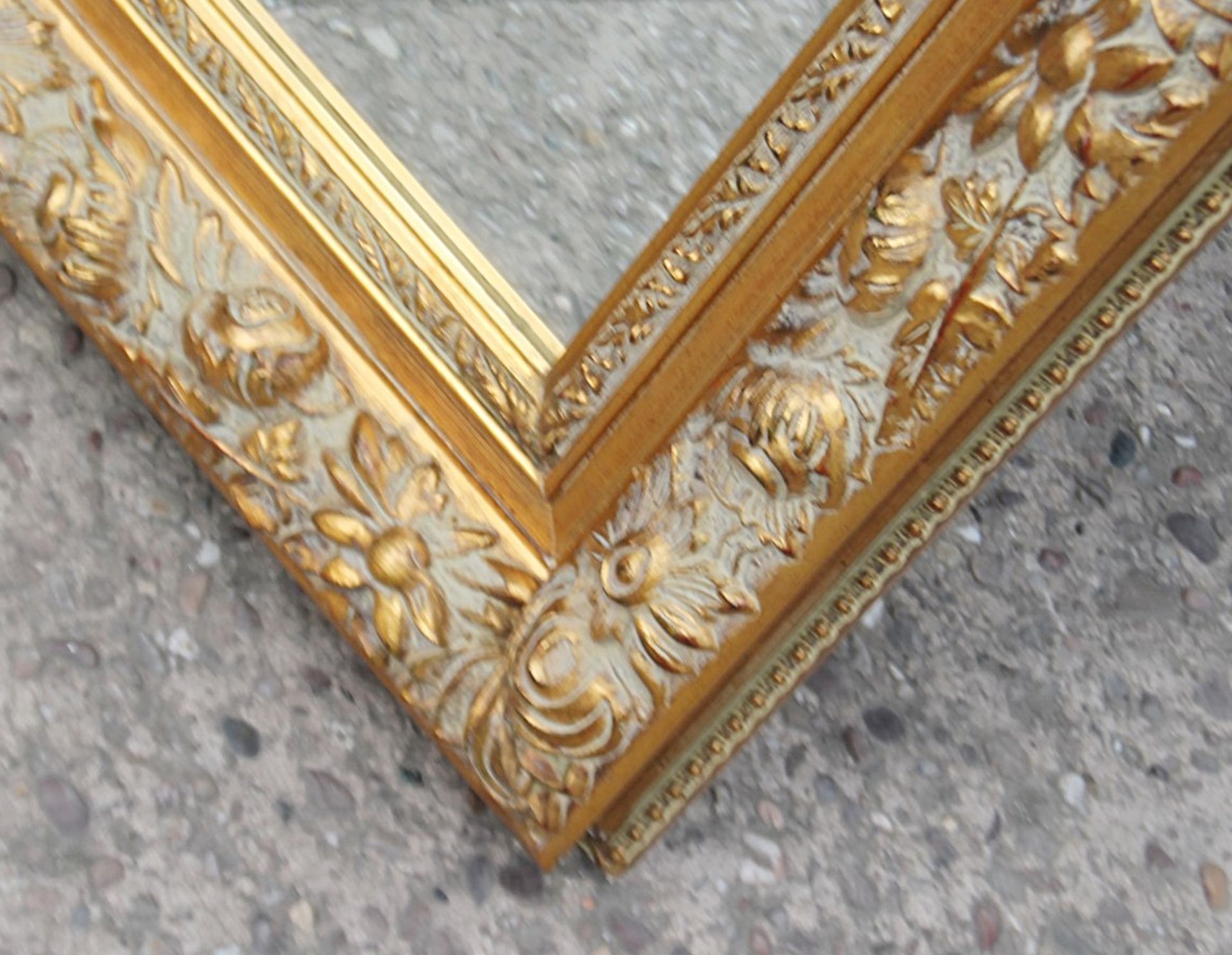 1 x Rectangular Mirror With Gilt Finish - Recently Removed From A Designer Bridal Boutique - Ref: - Image 4 of 5