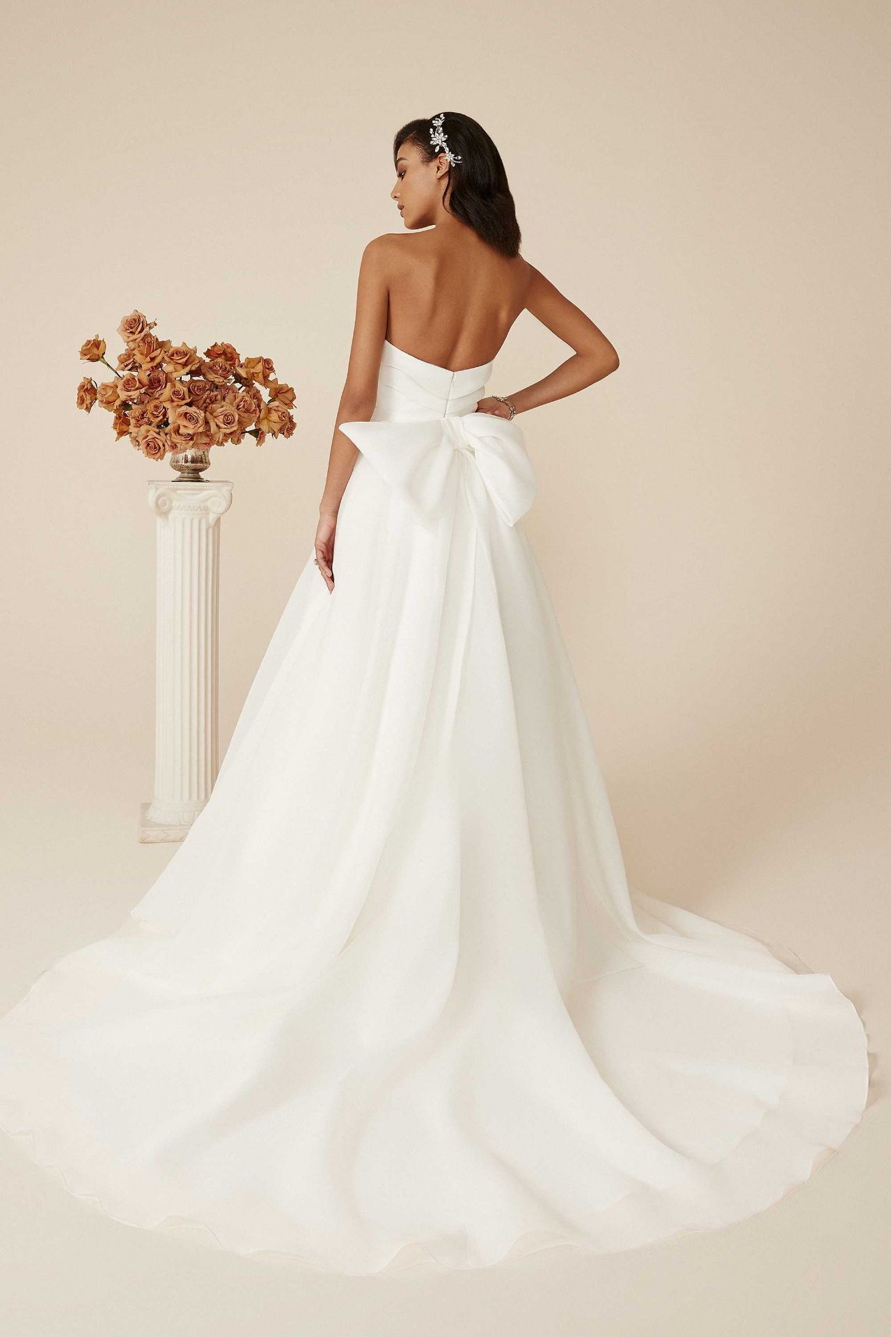 1 x Justin Alexander DURHAM Organdy A-Line Bridal Gown With Pleated Neckline - Size 10 - RRP £1,270 - Image 4 of 7