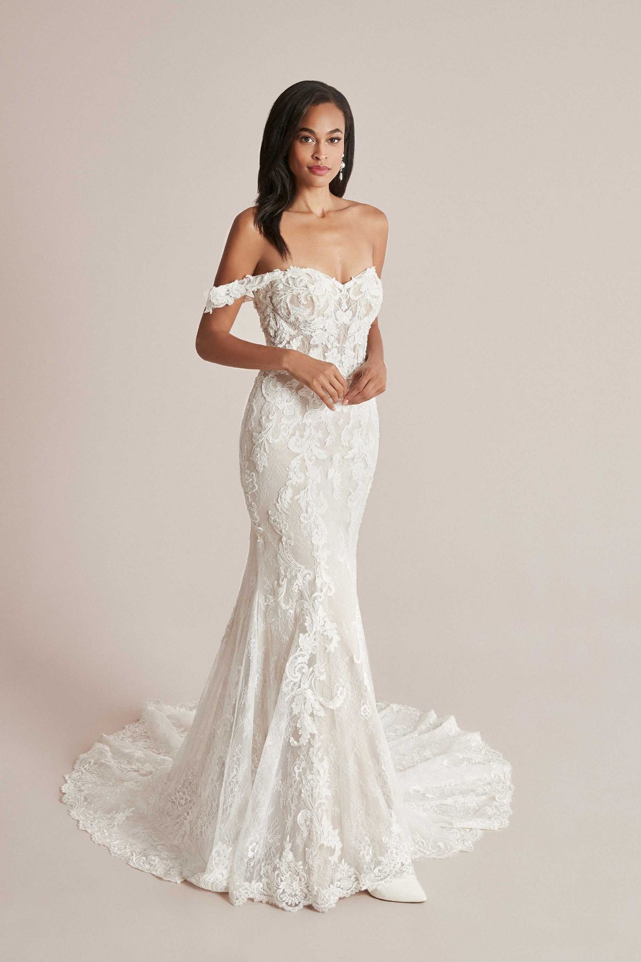 1 x Justin Alexander 'Caela' Off-The-Shoulder Lace Fit Wedding Dress - UK Size 10 - RRP £1,750