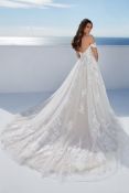 1 x Justin Alexander Venice Designer Tulle Gown With Off The Shoulder Detail - Size 14 - RRP £1,854