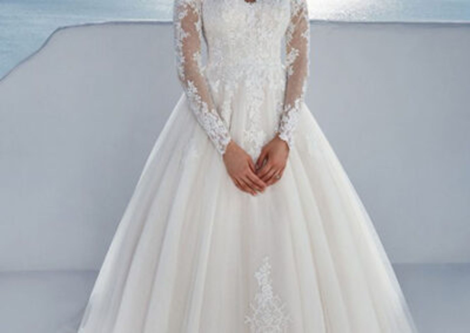 1 x Justin Alexander 'Brielle' Bridal Ball Gown with Off the Shoulder Sleeves - Size 12 - RRP £1,545 - Image 4 of 4