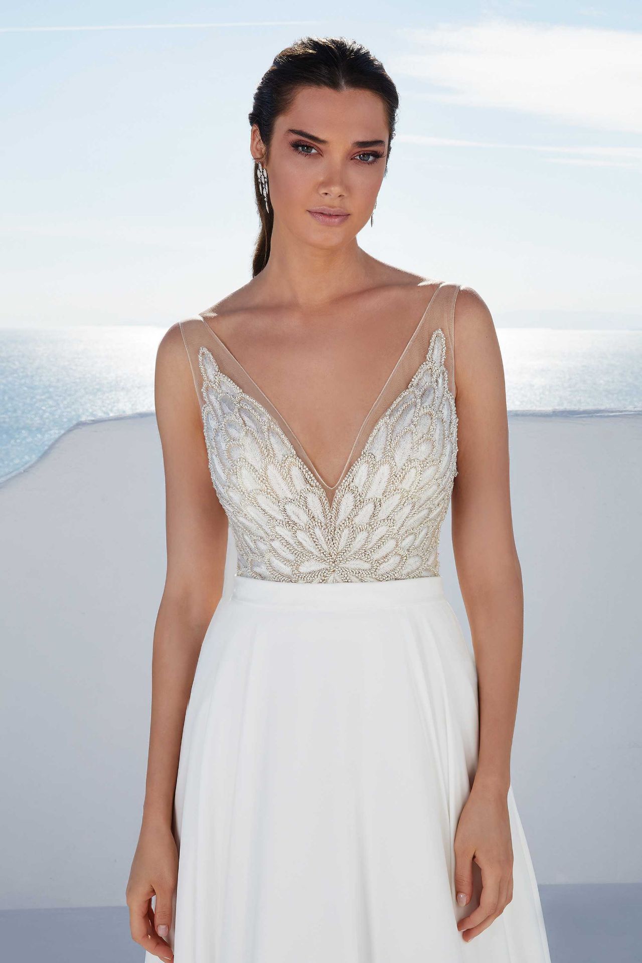 1 x Justin Alexander Wedding Dress With A Beaded Illusion V-Neckline Bodice - Size 12 - RRP £1,725 - Image 7 of 9