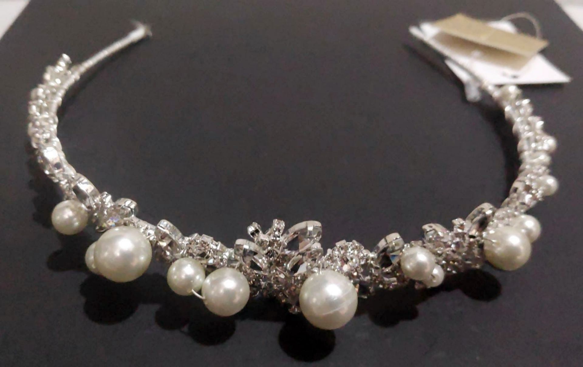 1 x Richard Designs PEARL & DIAMANTE Bridal Wedding Tiara Headband (TR2648A) - RRP £127.50 - Image 4 of 6