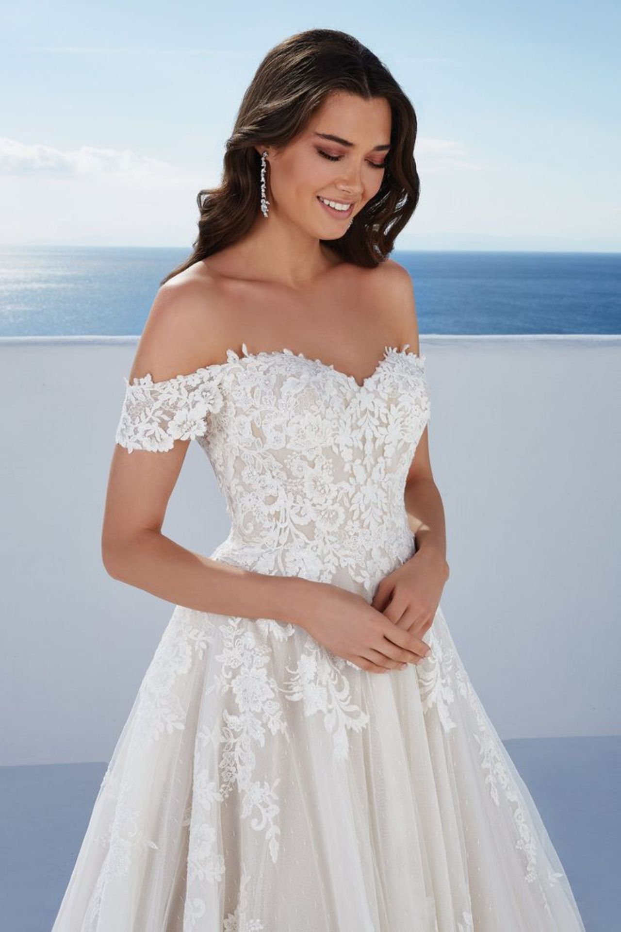 1 x Justin Alexander 'Venice' Tulle Ball Gown With Off the Shoulder Detail - UK Size 10 - RRP £1,854 - Image 2 of 15