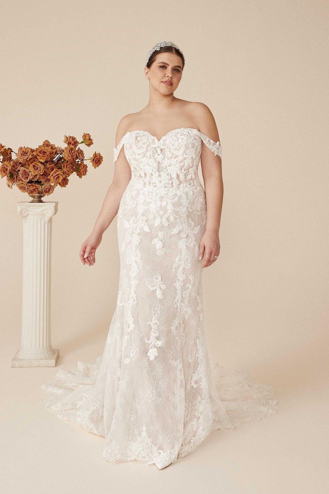 1 x Justin Alexander Lace Fit and Flare Bridal Gown With Illusion Bodice - UK Size 20 - RRP £1,750 - Image 5 of 5