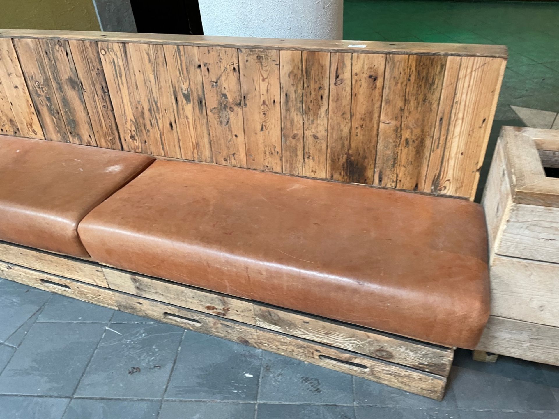 1 x Rustic Wooden Seating Bench Featuring Tan Leather Seat Pads - Suitable For Restaurants or Bars! - Image 2 of 12