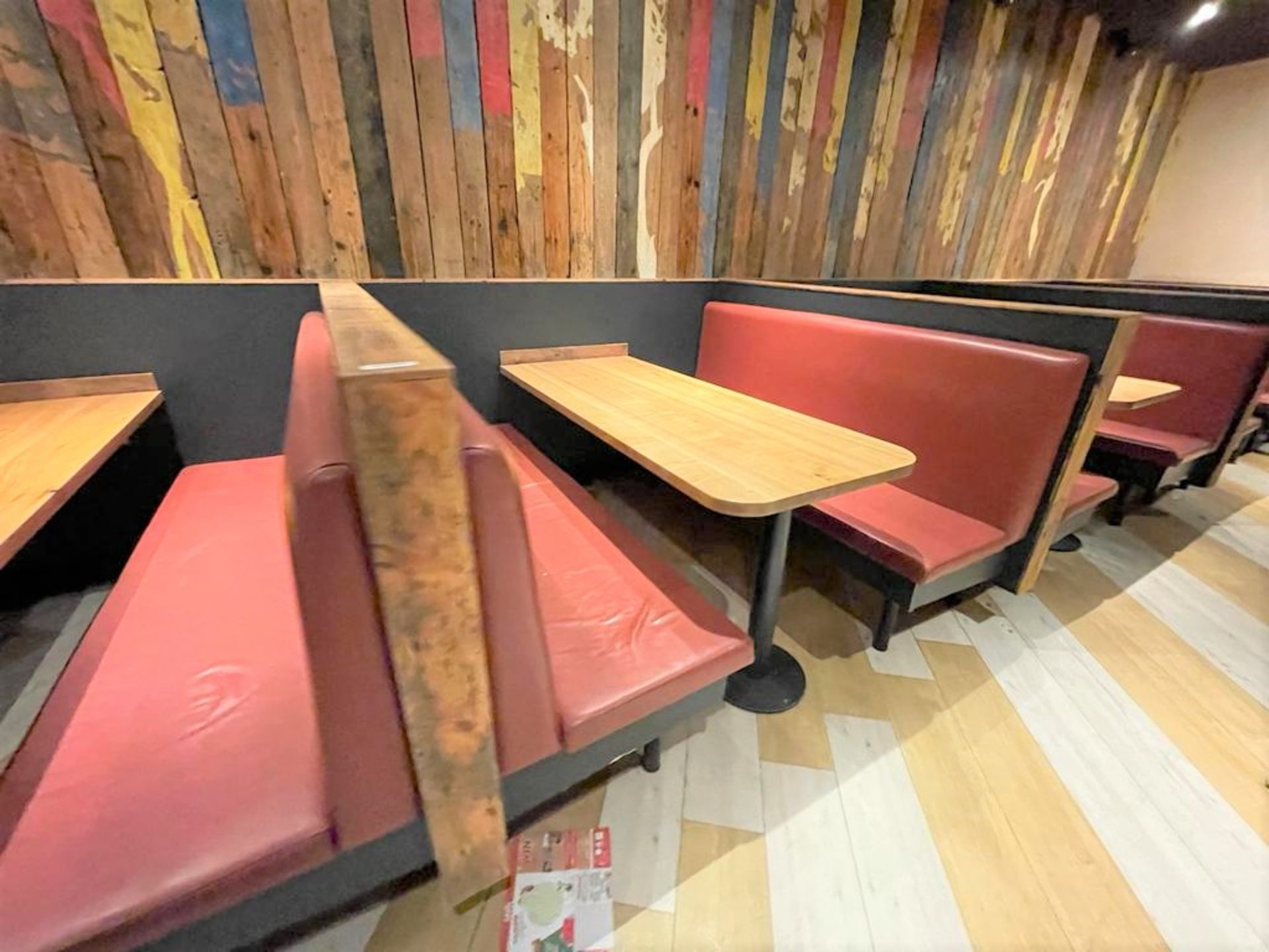 5 x Restaurant Leather Seating Booths With Oak Tables - Includes 10 x Seating Booths & 5 x Tables - Image 9 of 12