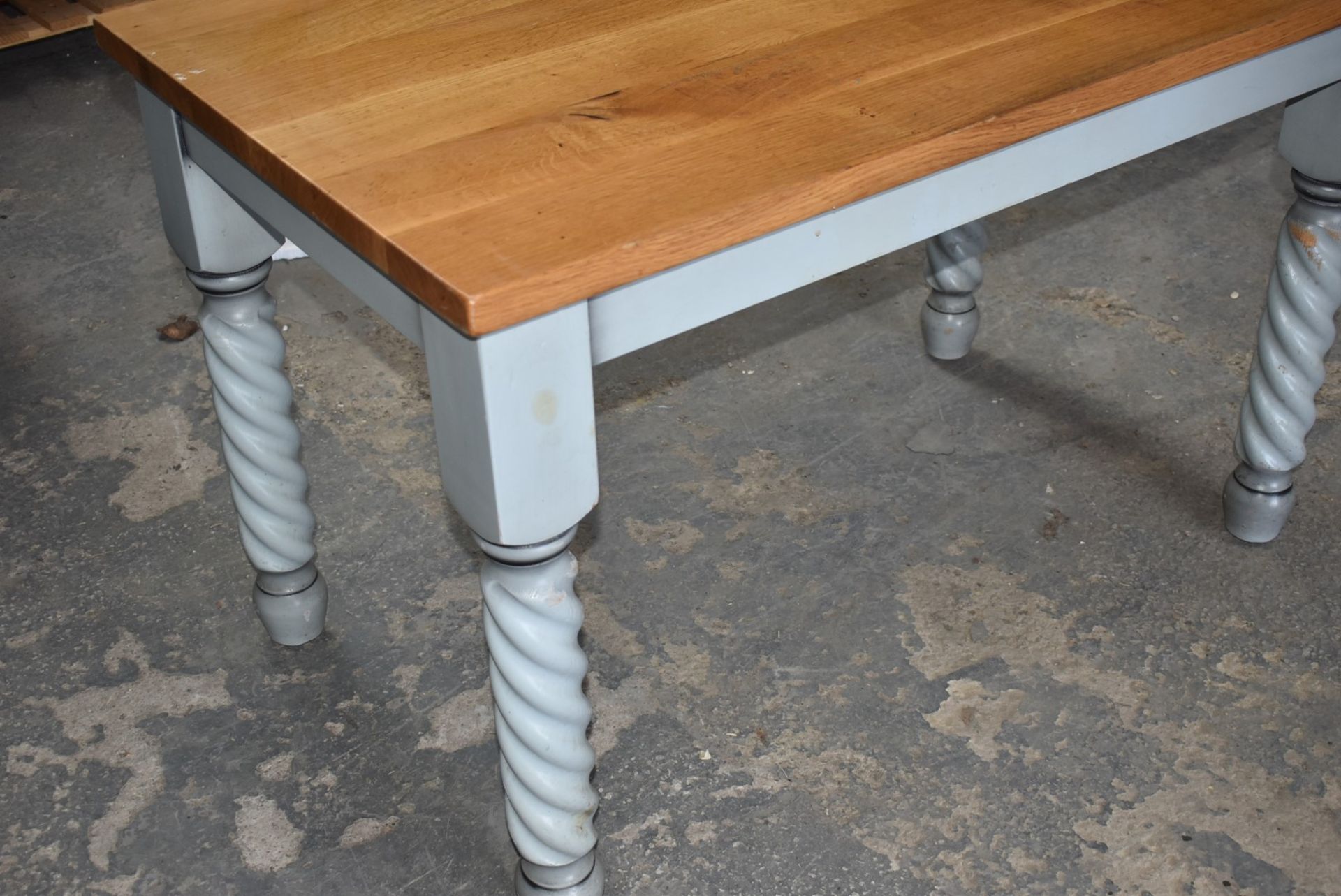 1 x Solid Wood Farmhouse Country Style Kitchen Dining Table With Barley Twist Legs and Two Tone - Image 4 of 6