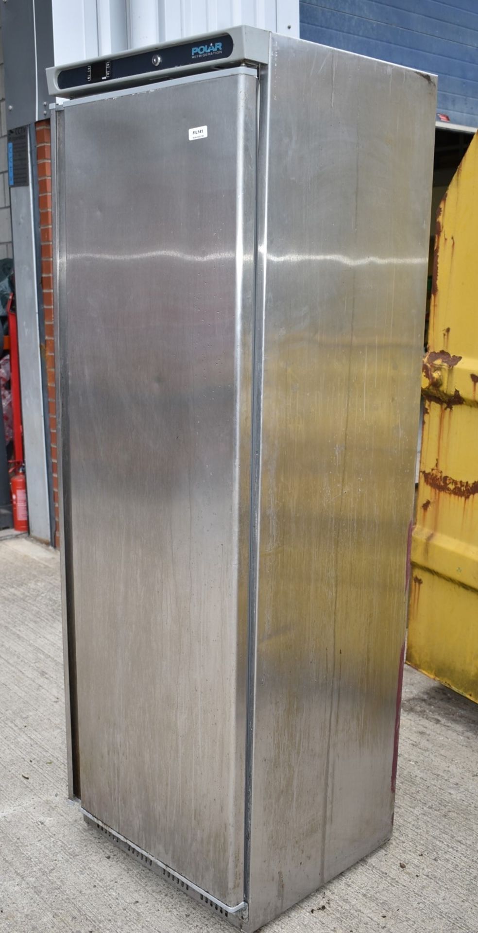 1 x Polar CD083 Upright Freezer With Stainless Steel Exterior - Dimensions: H185 x W60 x D60 cms - Image 7 of 10