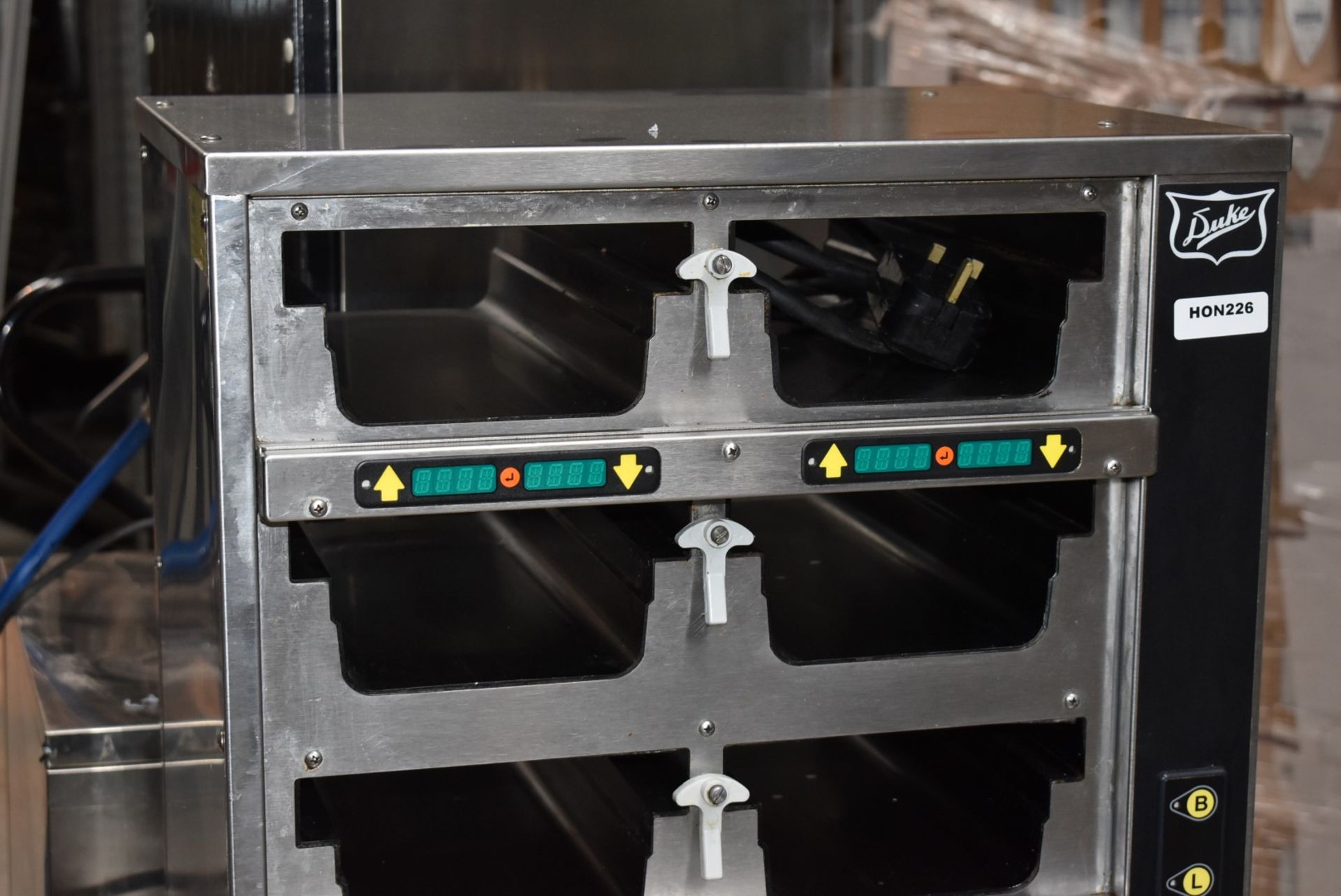 1 x Duke FWM Food Warming Holding Cabinet With HeatSinnk Technology - Model FWM3-42PR6-230 - Image 7 of 11
