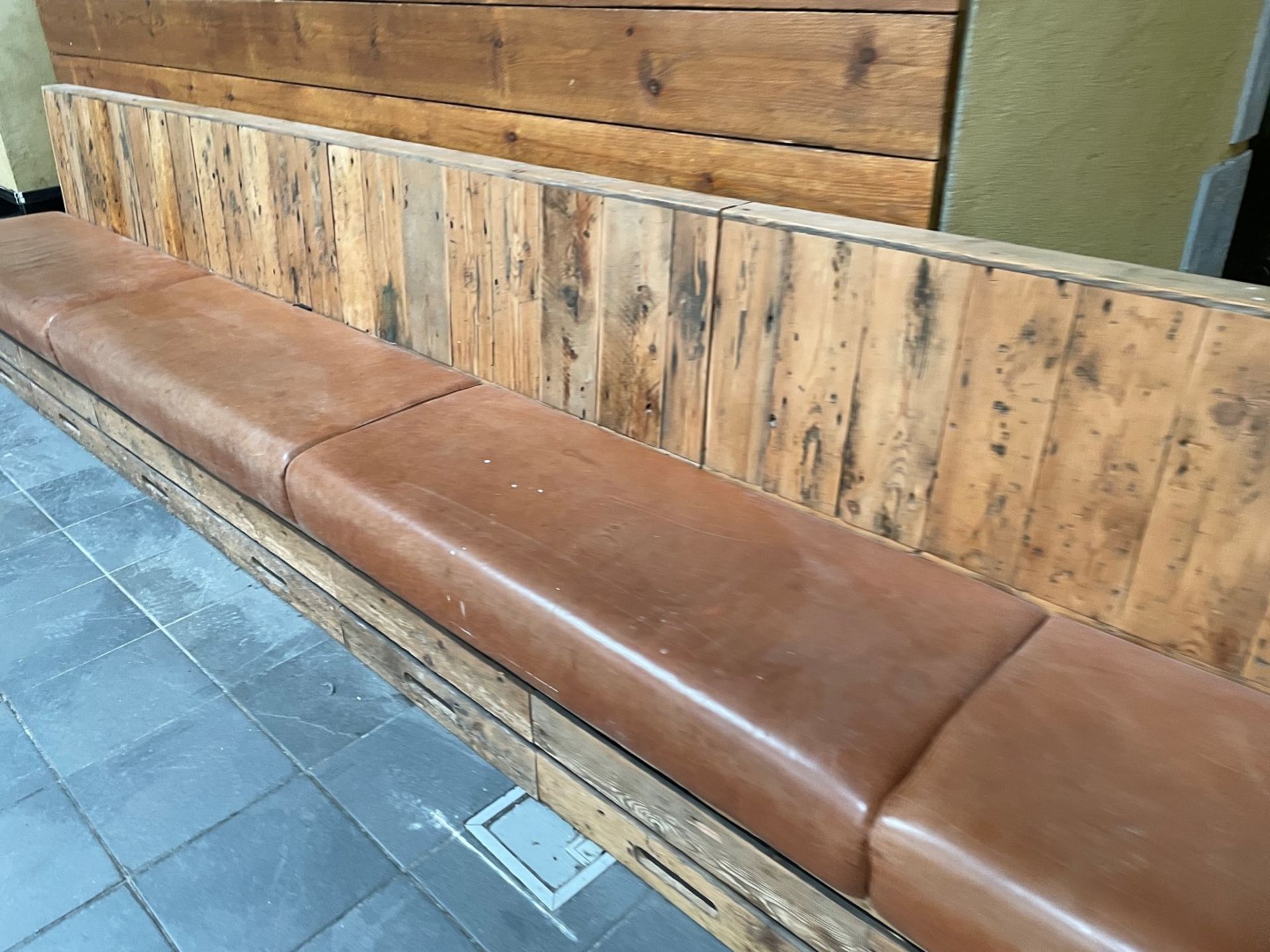 1 x Rustic Wooden Seating Bench Featuring Tan Leather Seat Pads - Suitable For Restaurants or Bars! - Image 4 of 12