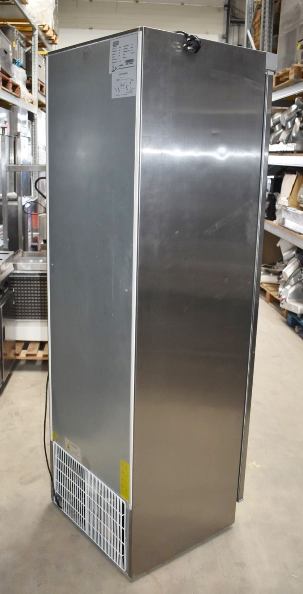 1 x Polar CD082 Upright Refrigerator With Stainless Steel Exterior - Dimensions: H185 x W60 x D60 cm - Image 7 of 12