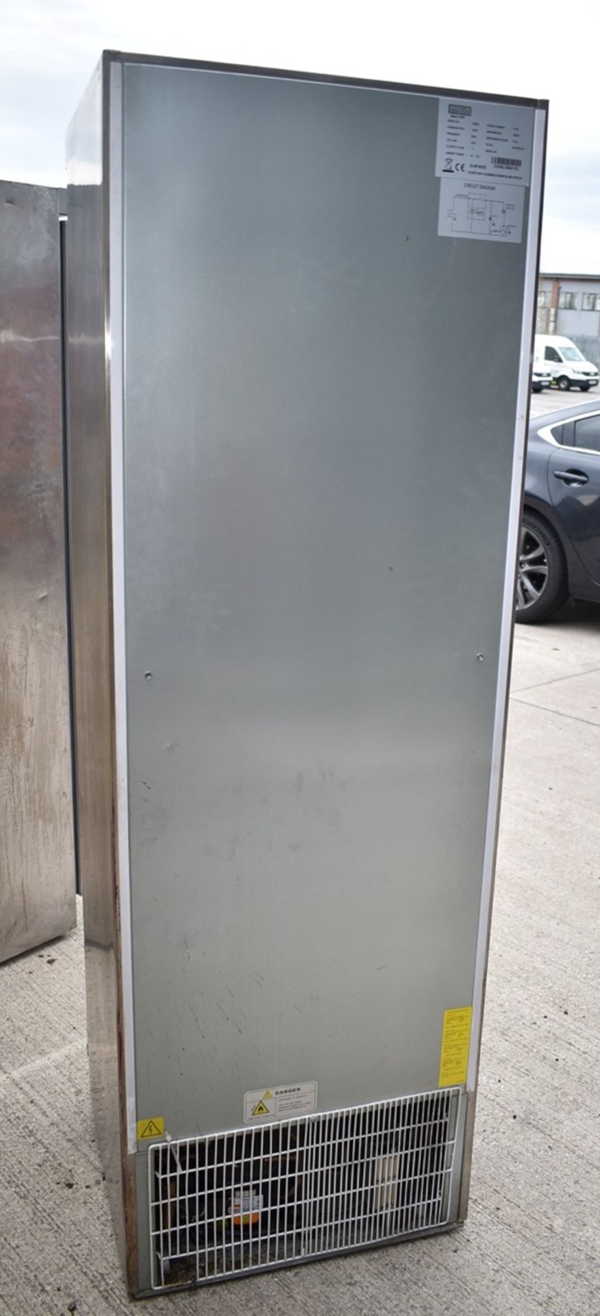1 x Polar CD083 Upright Freezer With Stainless Steel Exterior - Dimensions: H185 x W60 x D60 cms - Image 8 of 10