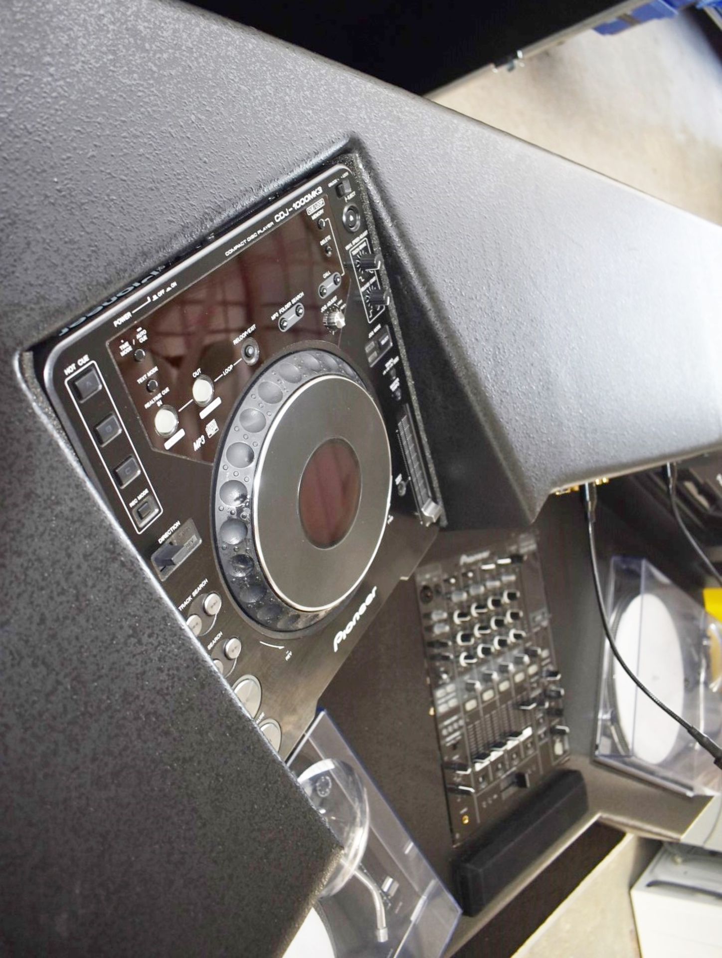 1 x Mobile DJ Booth in Shock Solutions Flight Case - Features Equipment By Pioneer, Technics & Bose! - Image 42 of 95