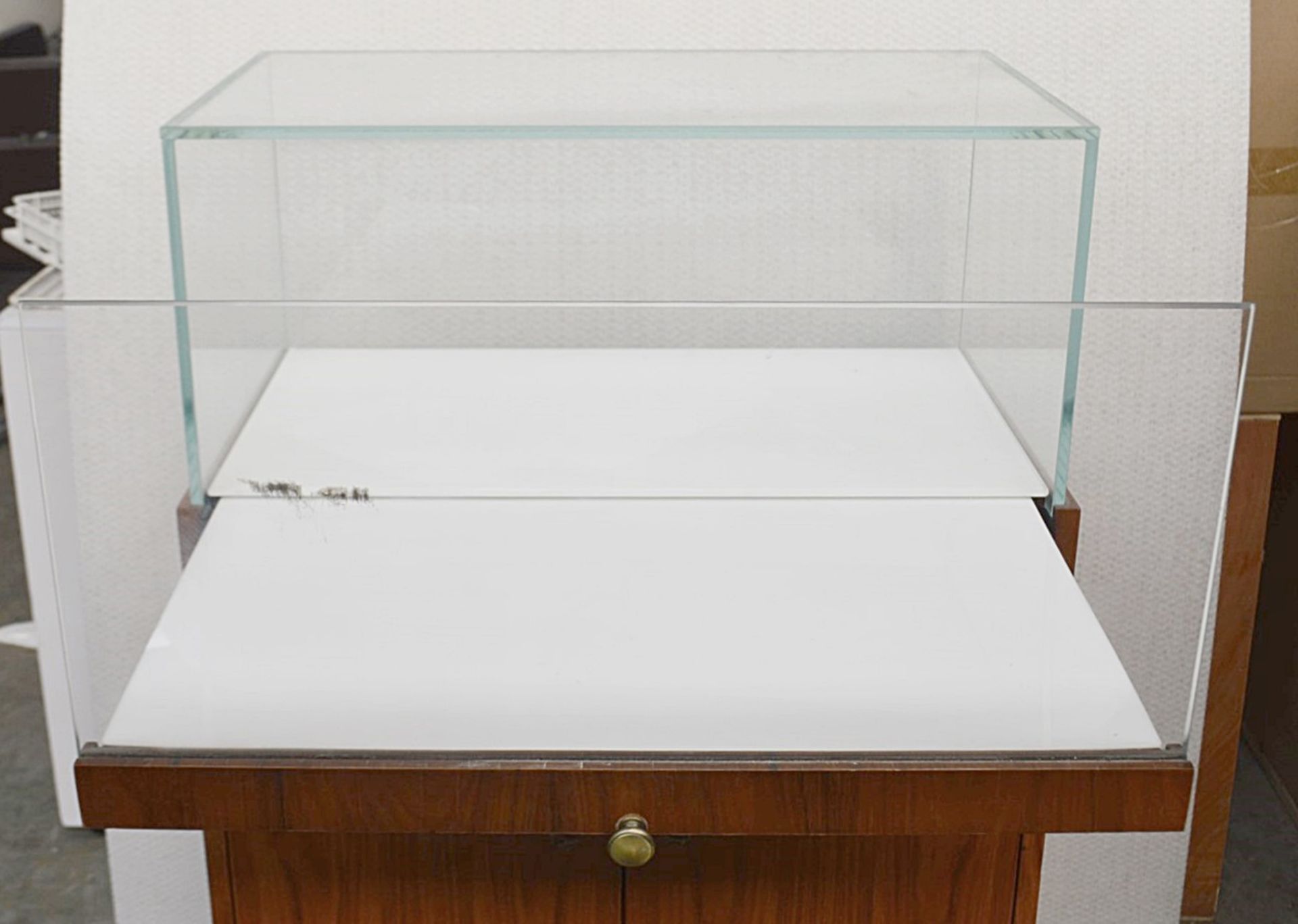1 x 2-Door Jewellery Display Unit With Slide-apart Glass Top - Dimensions: H120 x W70 x D40cm - Ref: - Image 4 of 6