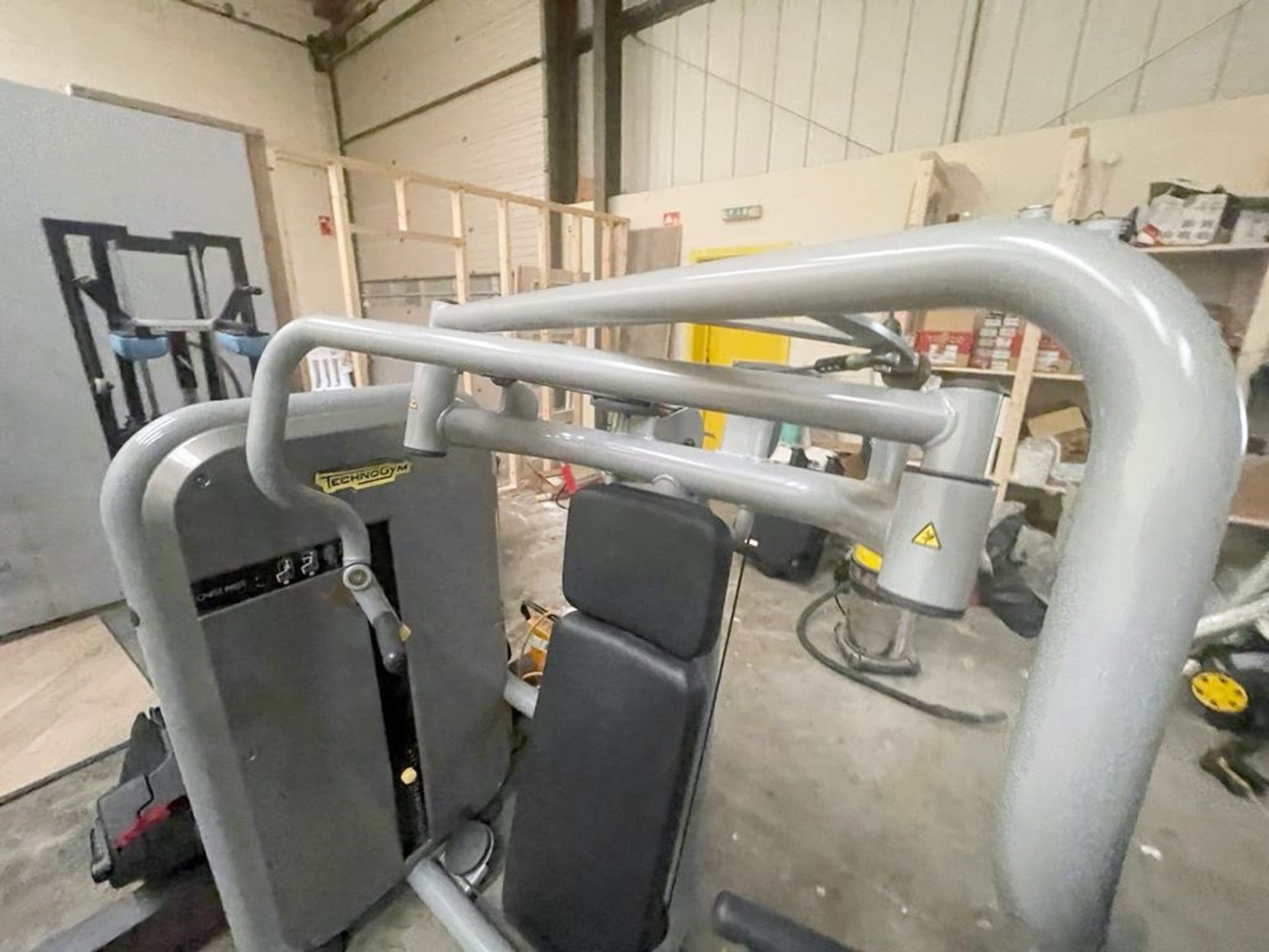 1 x Technogym Chest Press - Commercial Gym Machine - Location: Blackburn BB6 - Image 3 of 8