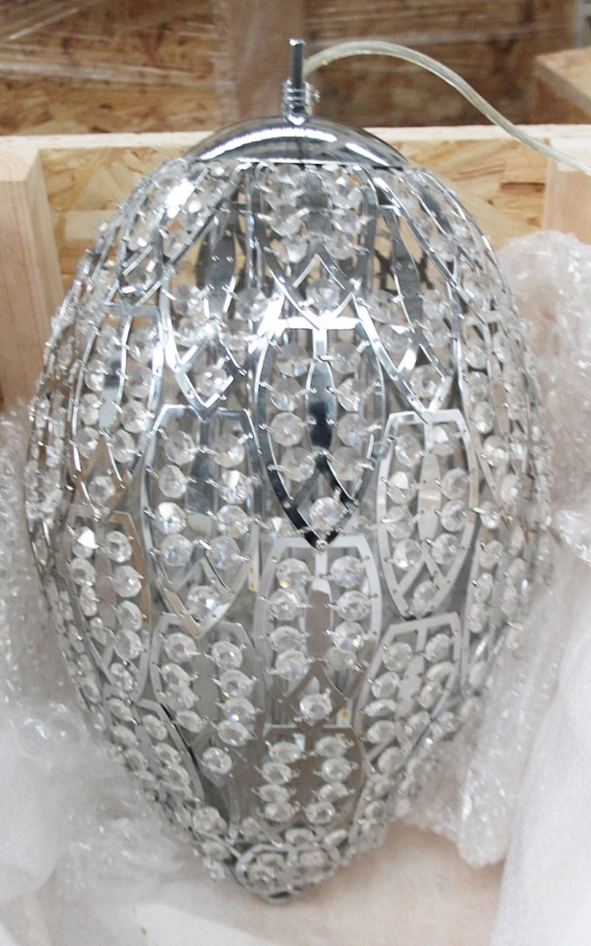 1 x High-end Italian LED Egg-Shaped Light Fitting Encrusted In Premium ASFOUR Crystals - RRP £4,000 - Image 5 of 9