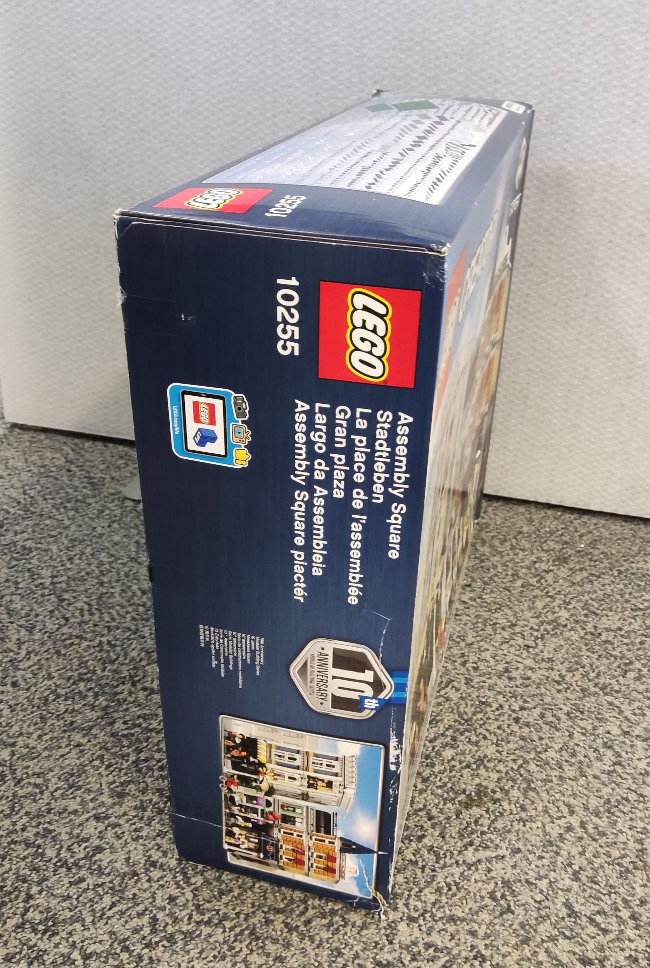 1 x Lego Creator Assembly Square - Set # 10255 - New/Boxed - Image 5 of 6