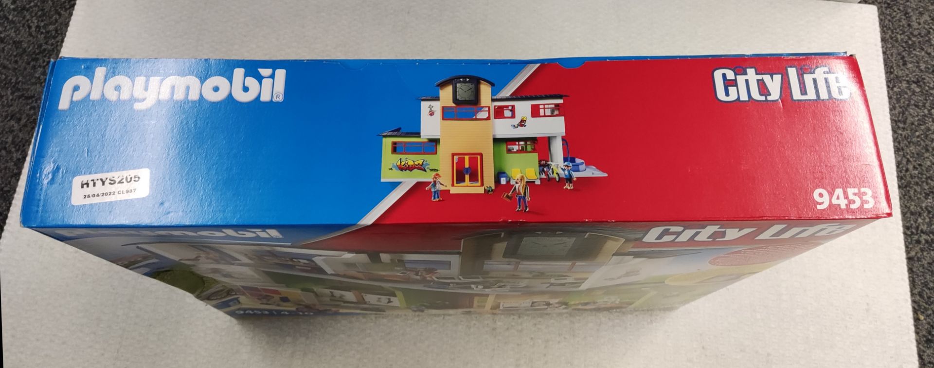 1 x Playmobil City Life School Building With Furnishings - Model 9453 - New/Boxed - Image 5 of 5