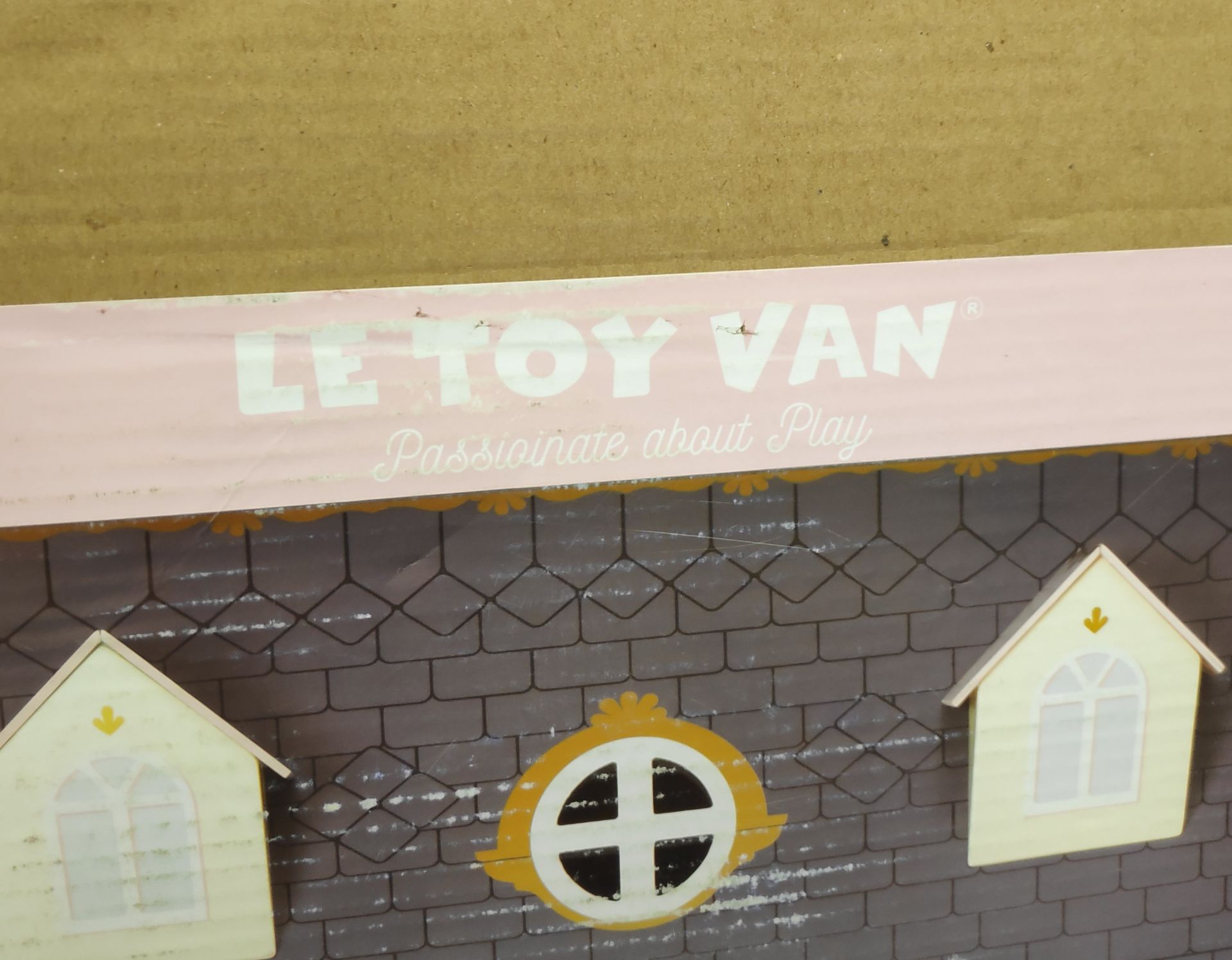 1 x Le Toy Van Wooden Palace Dolls House - New/Boxed - HTYS163 - CL987 - Location: Altrincham WA14 - - Image 5 of 10