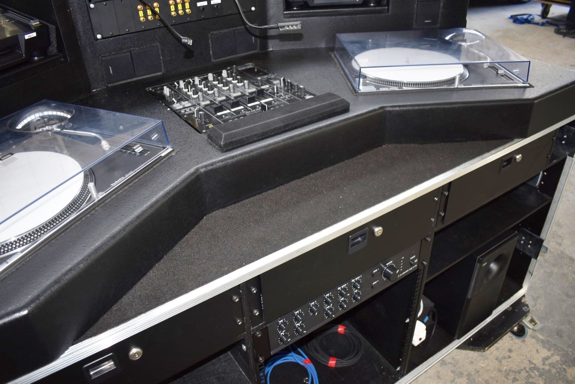 1 x Mobile DJ Booth in Shock Solutions Flight Case - Features Equipment By Pioneer, Technics & Bose! - Image 82 of 95