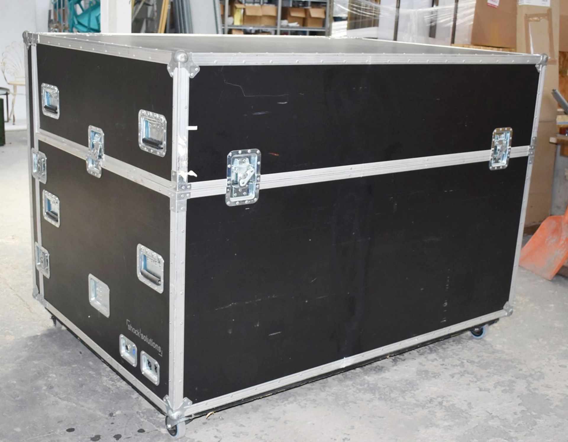 1 x Mobile DJ Booth in Shock Solutions Flight Case - Features Equipment By Pioneer, Technics & Bose! - Image 87 of 95