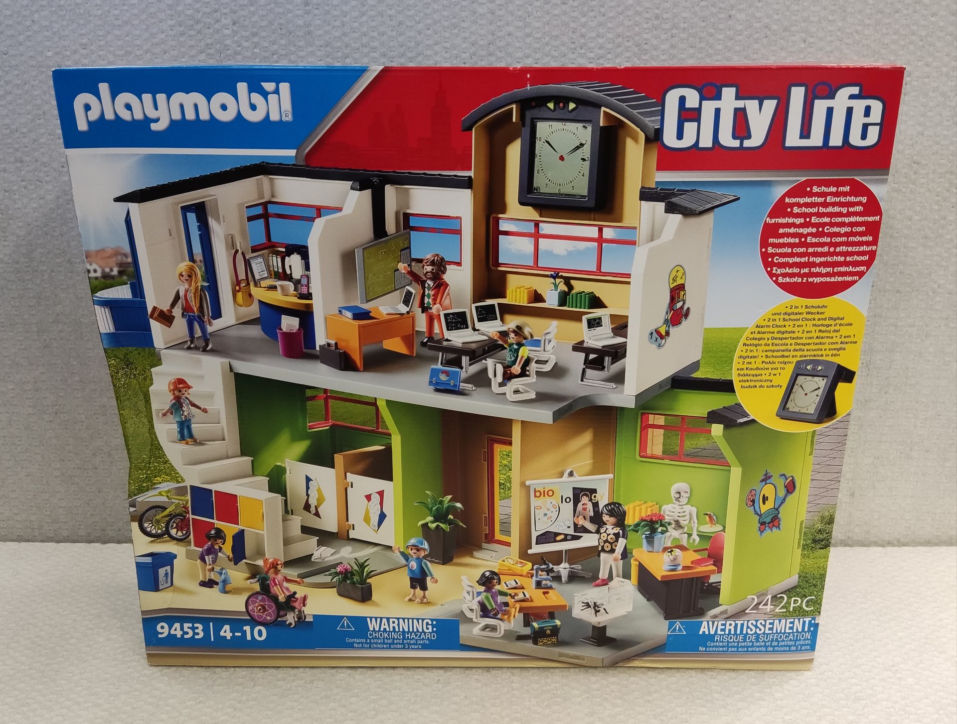 1 x Playmobil City Life School Building With Furnishings - Model 9453 - New/Boxed - Image 2 of 5