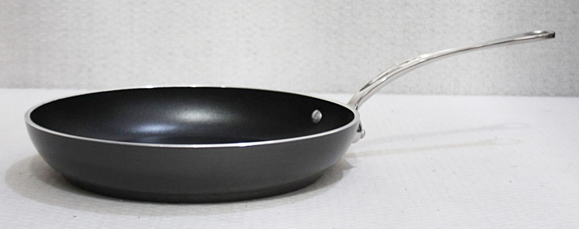 1 x Mauviel 1830 M'Cook Non-Stick Frying Pan - Diameter: 28cm / 11" - Original Price £189.00 - - Image 2 of 7