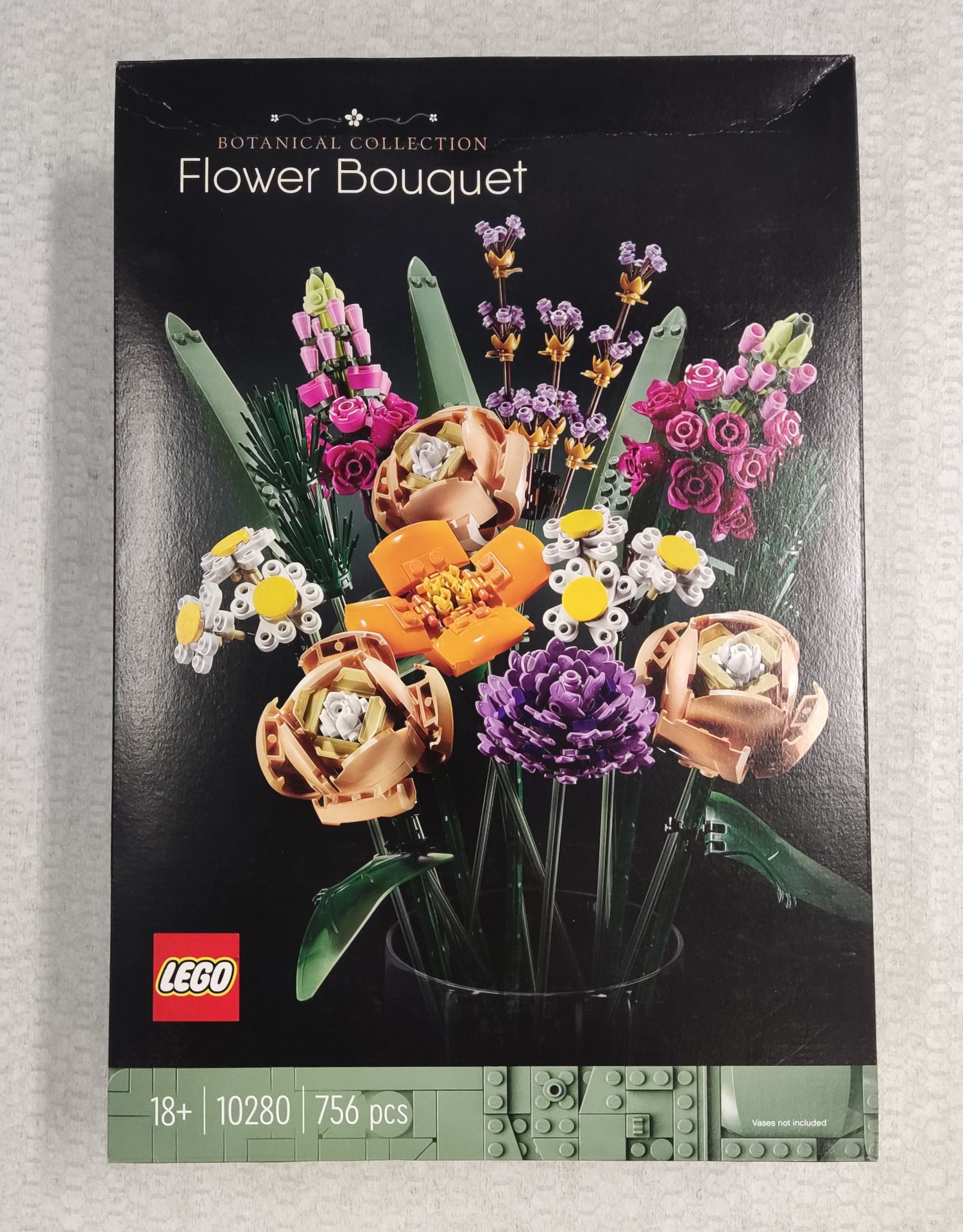 1 x Lego Botanical Collection Flower Bouquet - Model 10280 - New/Boxed - Image 2 of 8