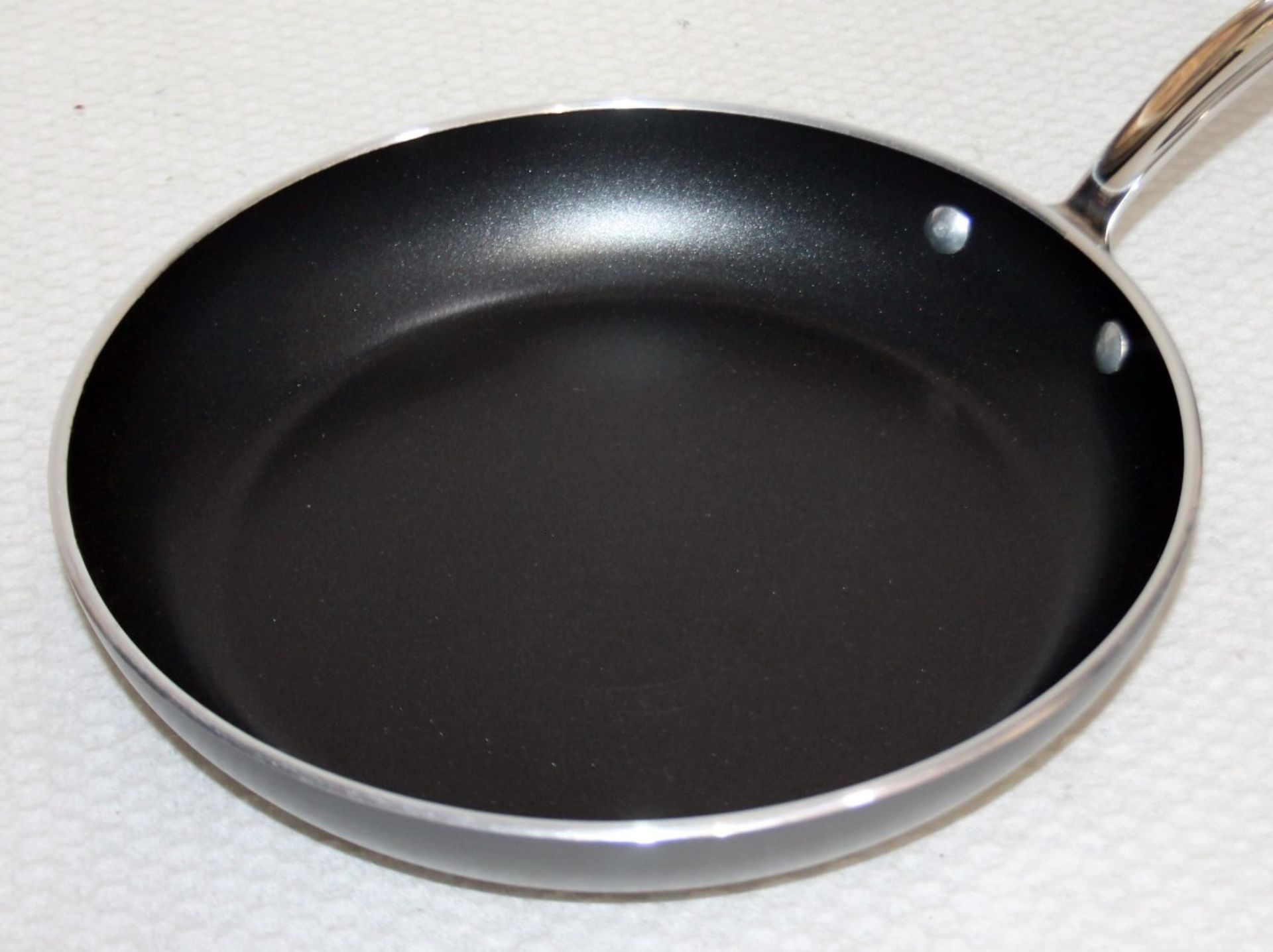 1 x Mauviel 1830 M'Cook Non-Stick Frying Pan - Diameter: 28cm / 11" - Original Price £189.00 - - Image 3 of 7