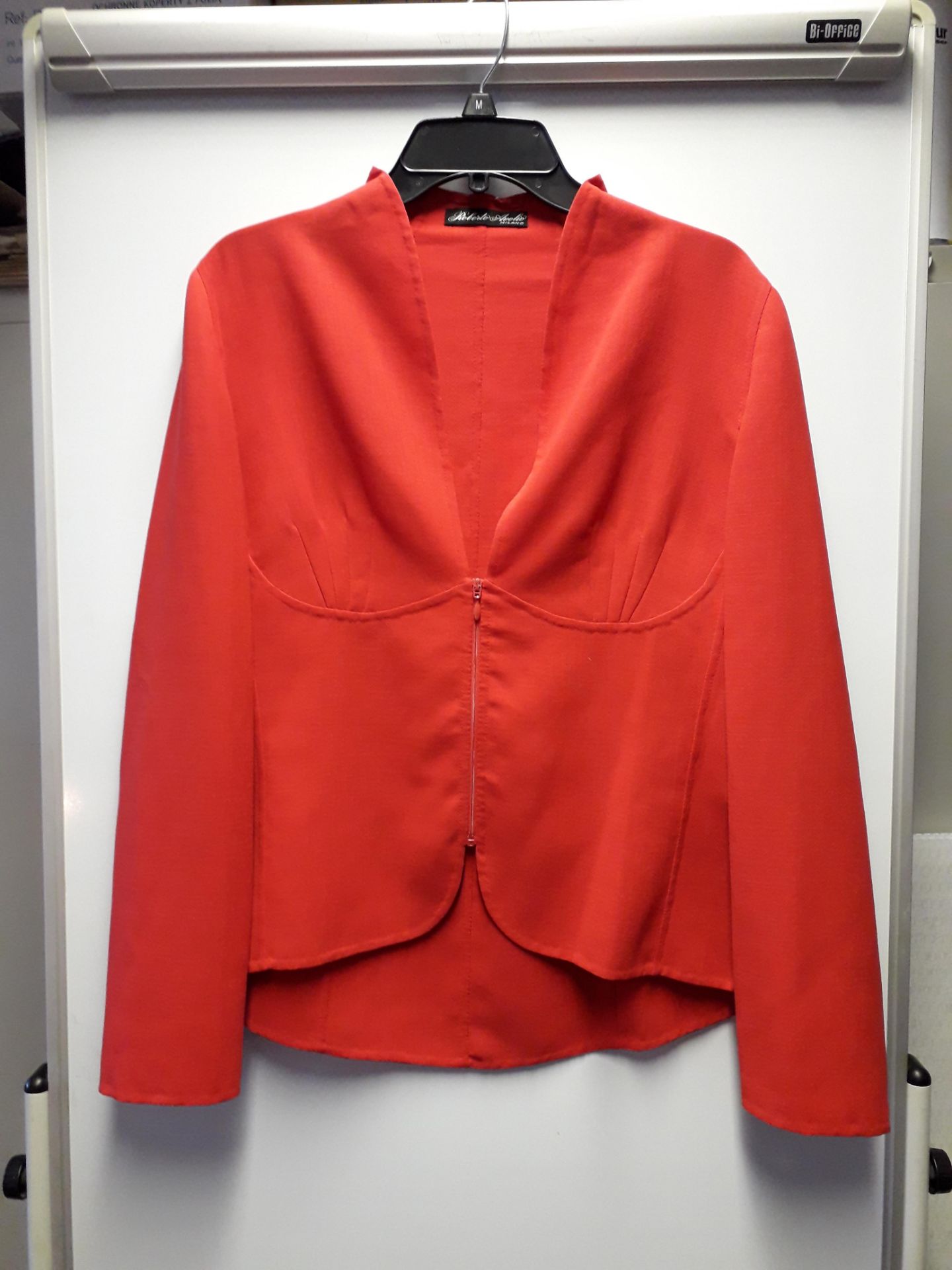 1 x Roberto Avolio Red Fitted Blazer - Size: 14 - Material: 100% Virgin Wool - From a High End - Image 2 of 5