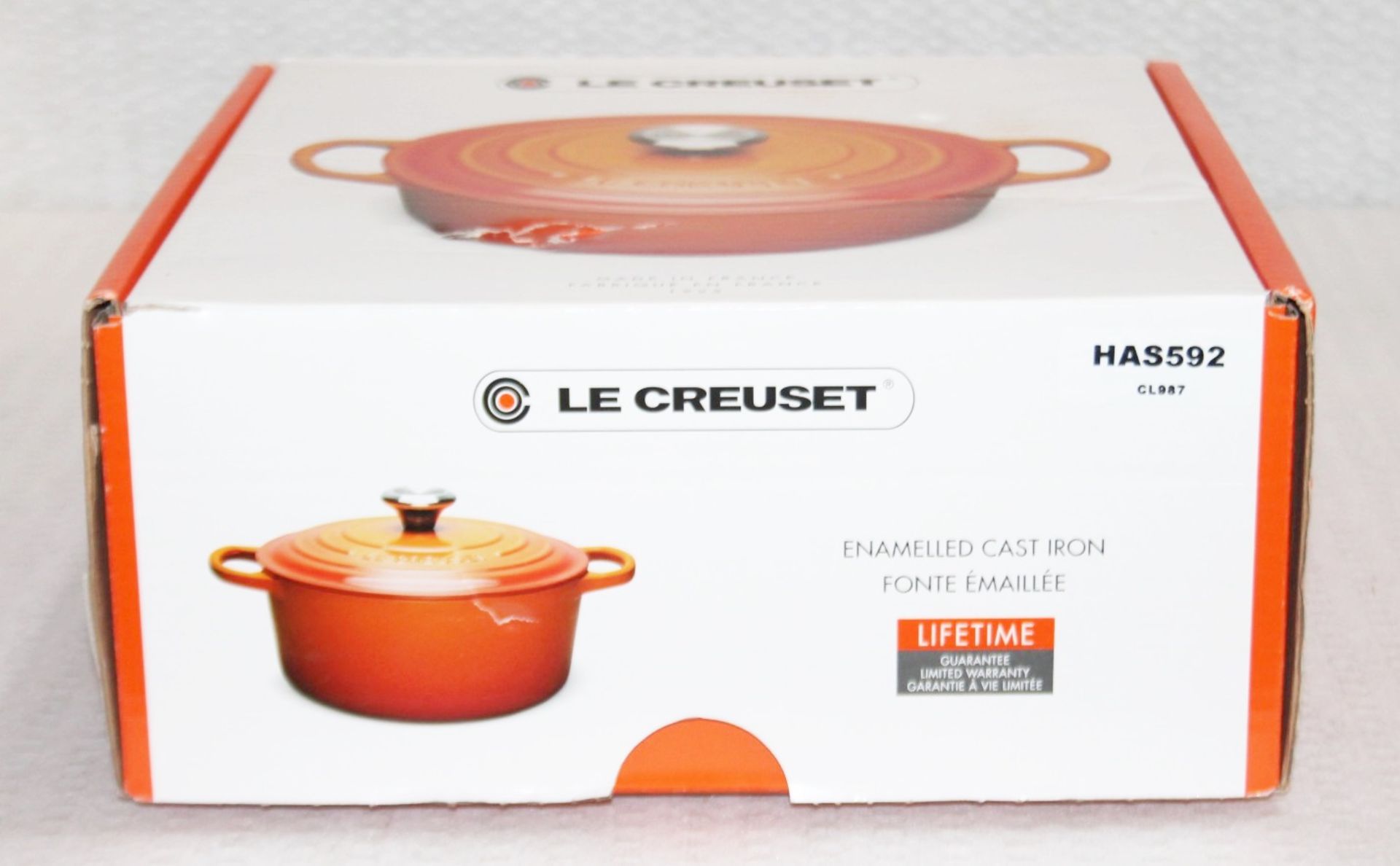 1 x LE CREUSET Marseille Blue Enamelled Cast Iron Round Casserole Dish (24cm / 4.2-Litre) - Original - Image 7 of 8