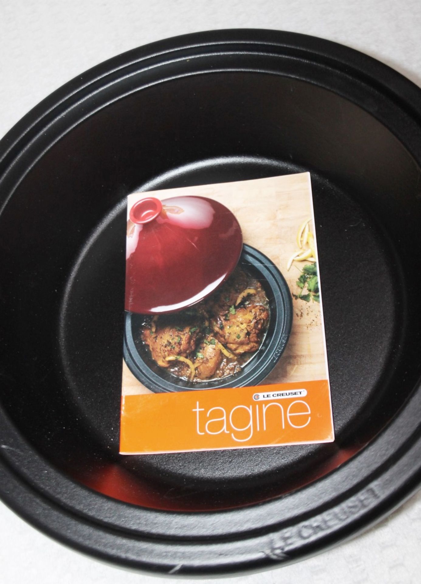 1 x LE CREUSET 'Cerise' Cast Iron & Stoneware Tagine - Original Price £215.00 - Unused Boxed Stock - Image 4 of 8